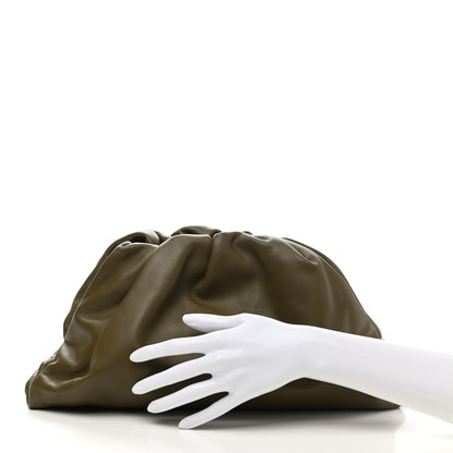 Bottega Veneta Smooth Butter Calf The Pouch Oversized Clutch Kaki Fondent 2 of 7
