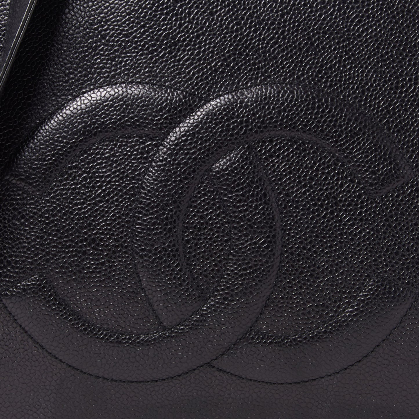 Caviar CC Shoulder Bag Black