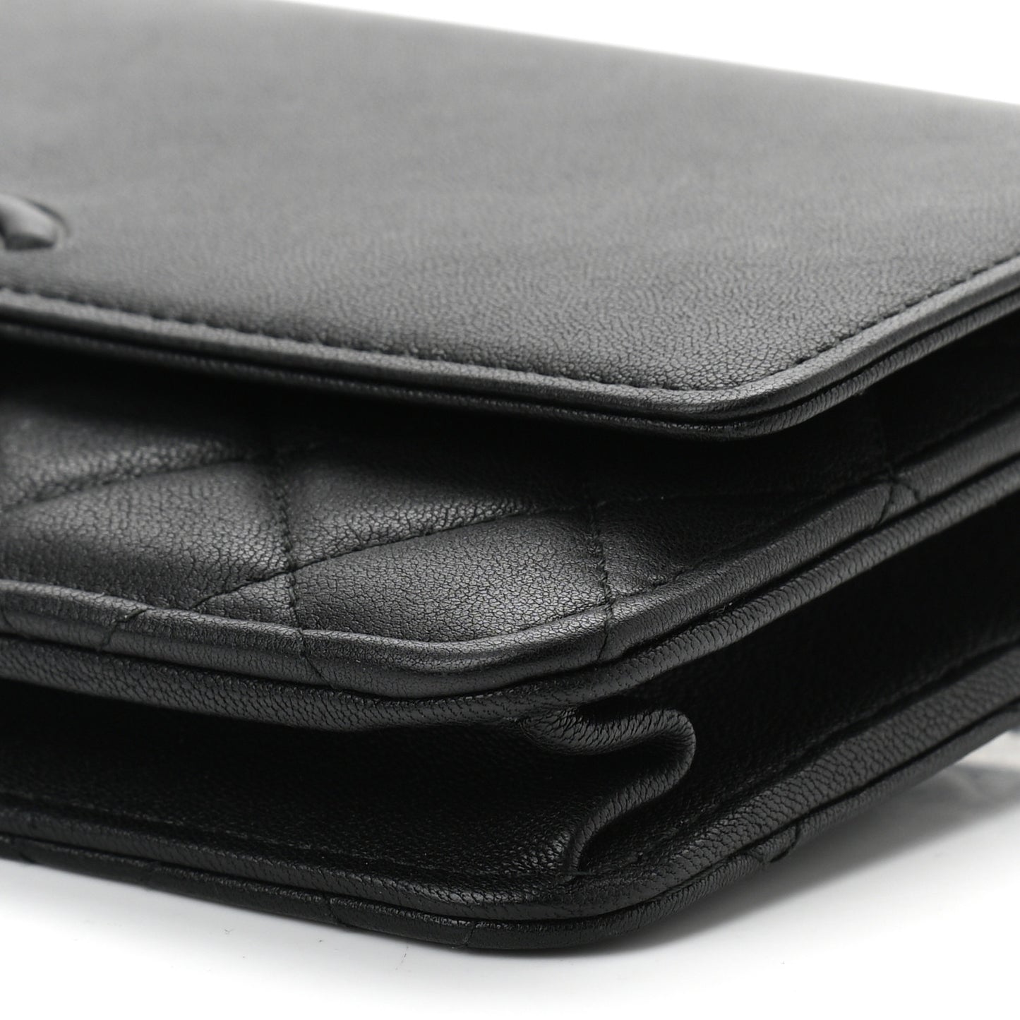 Grained Calfskin Quilted Urban Champion Wallet On Chain WOC Black