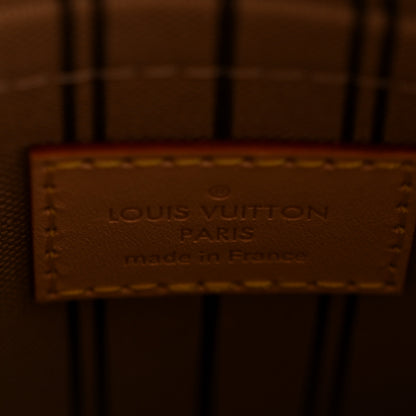Louis Vuitton Monogram Piano 6 of 9