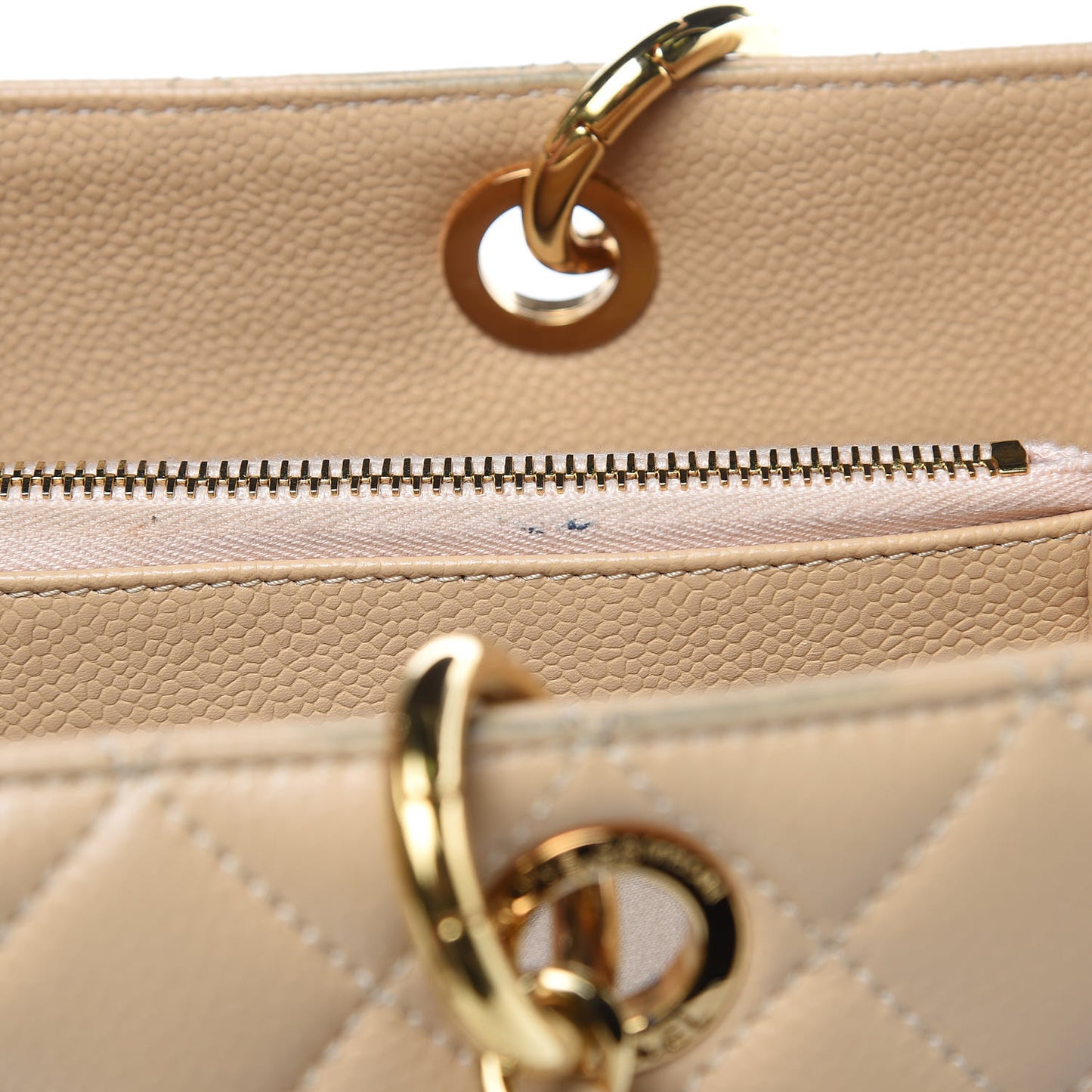 Caviar Quilted Grand Shopping Tote GST Beige Clair