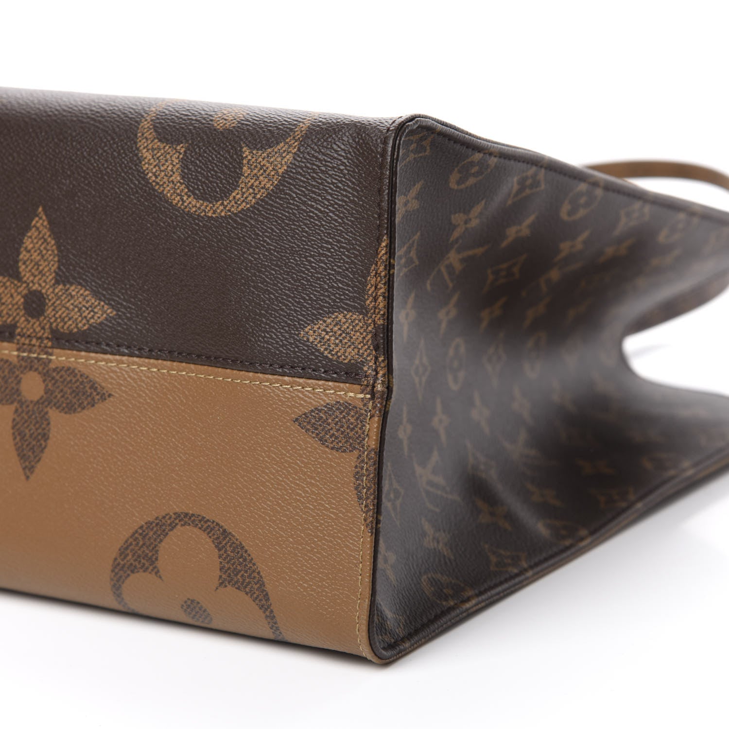 Louis Vuitton Reverse Monogram Giant Onthego GM 7 of 10