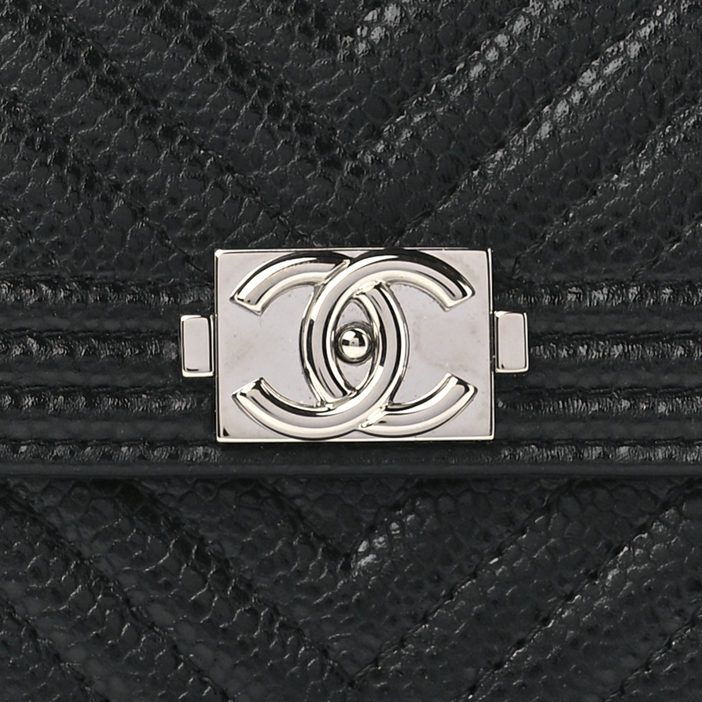 Caviar Chevron Quilted Boy Card Holder Wallet Black