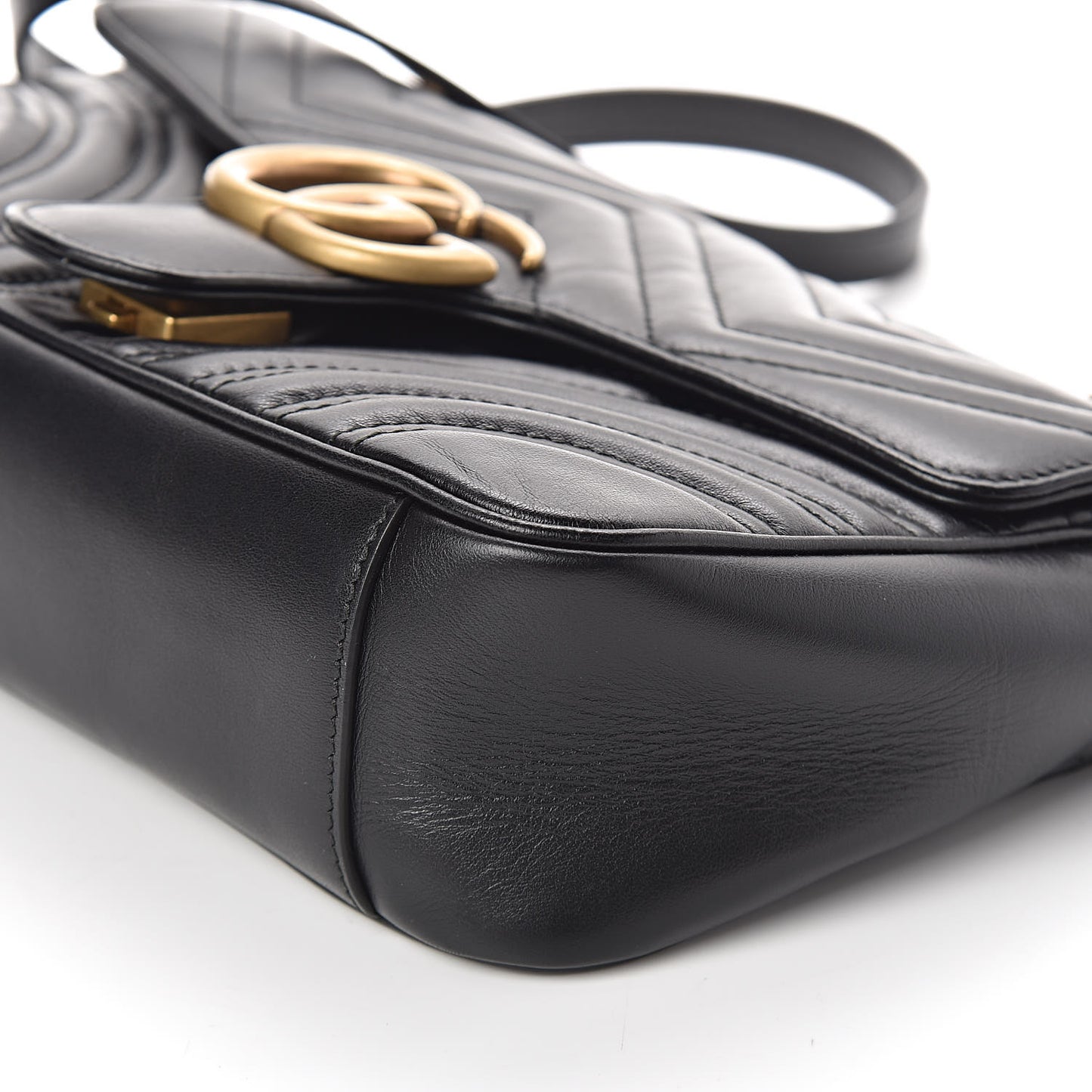 Calfskin Matelasse Small GG Marmont Shoulder Bag Black