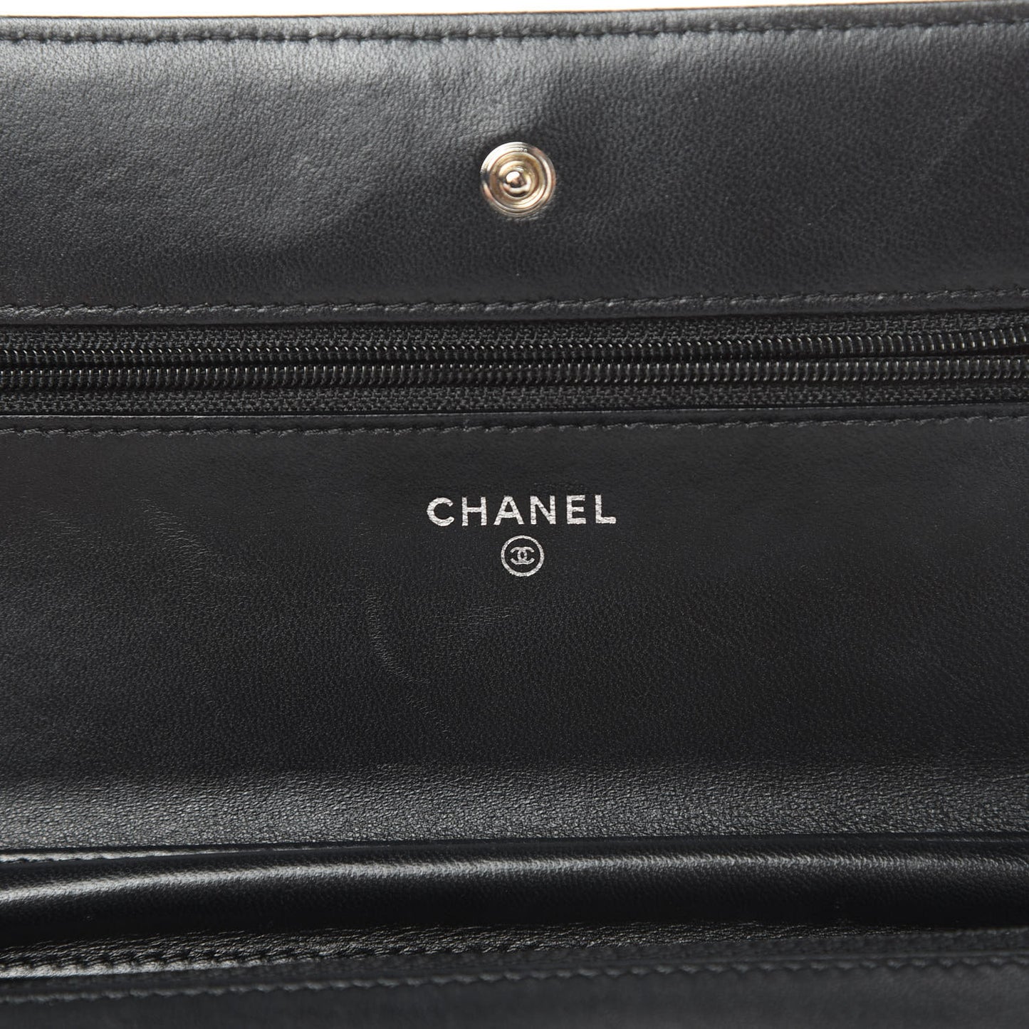 Lambskin Quilted Wallet On Chain WOC Black