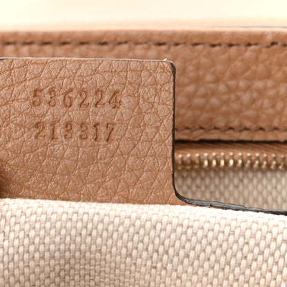 Gucci Pebbled Calfskin Medium Soho Flap Crossbody Camelia 7 of 9
