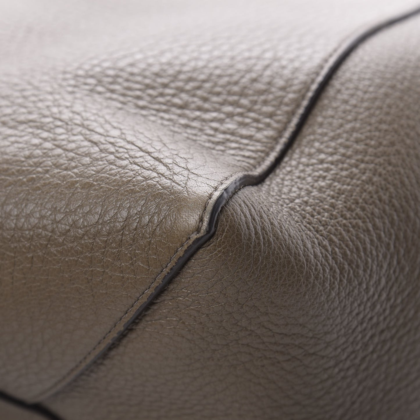 Soft Grained Calfskin Medium Belt Cabas Phantom Souris