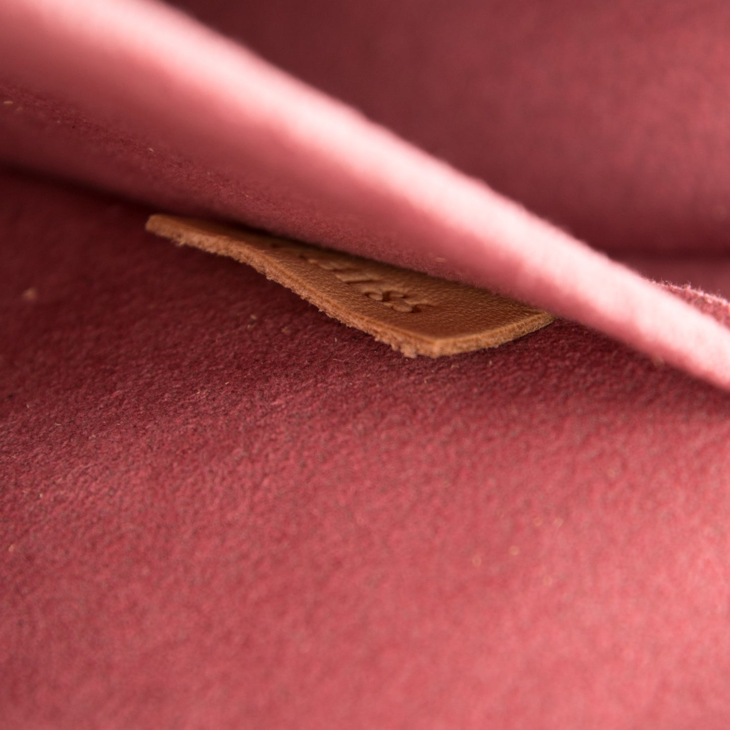 Epi Twist Shoulder Bag MM Coquelicot