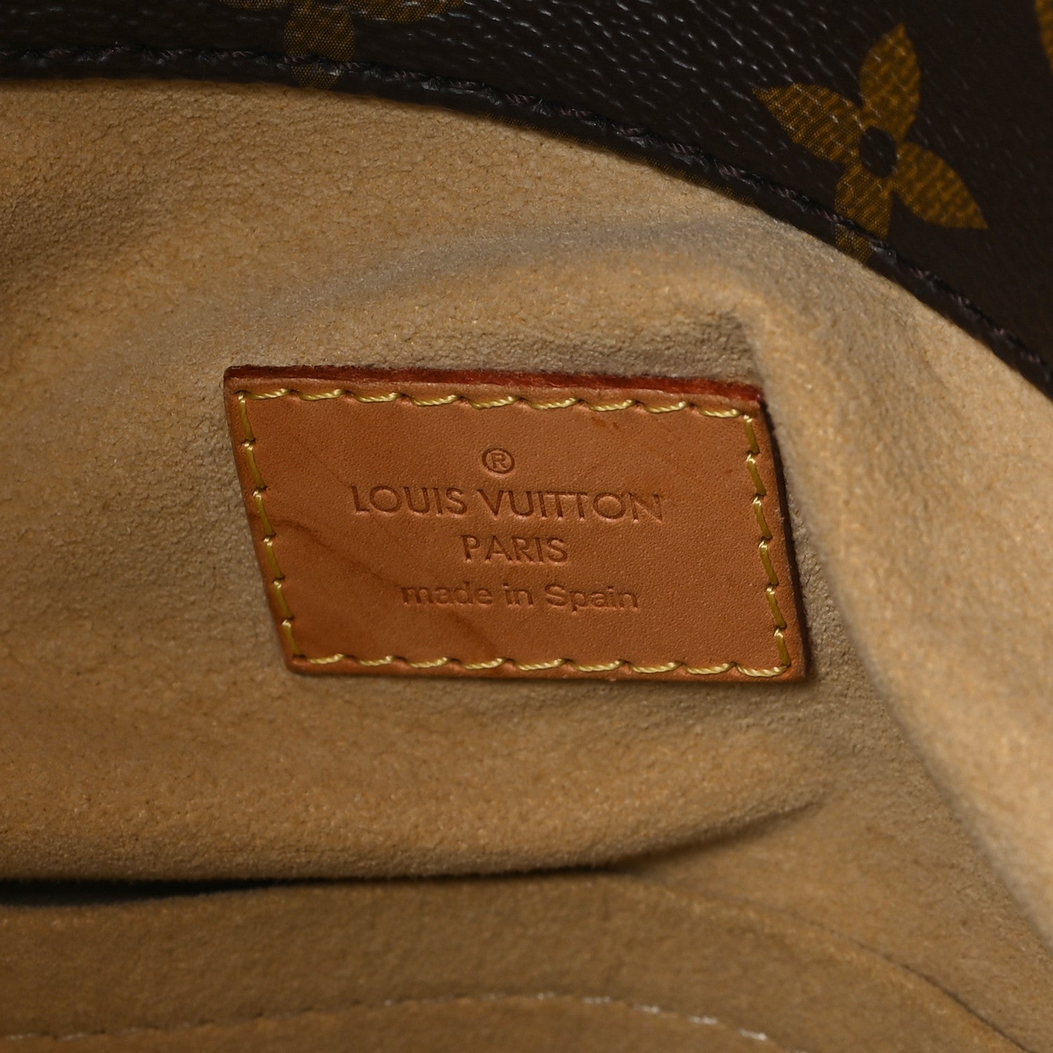 Louis Vuitton Monogram Artsy MM 6 of 10