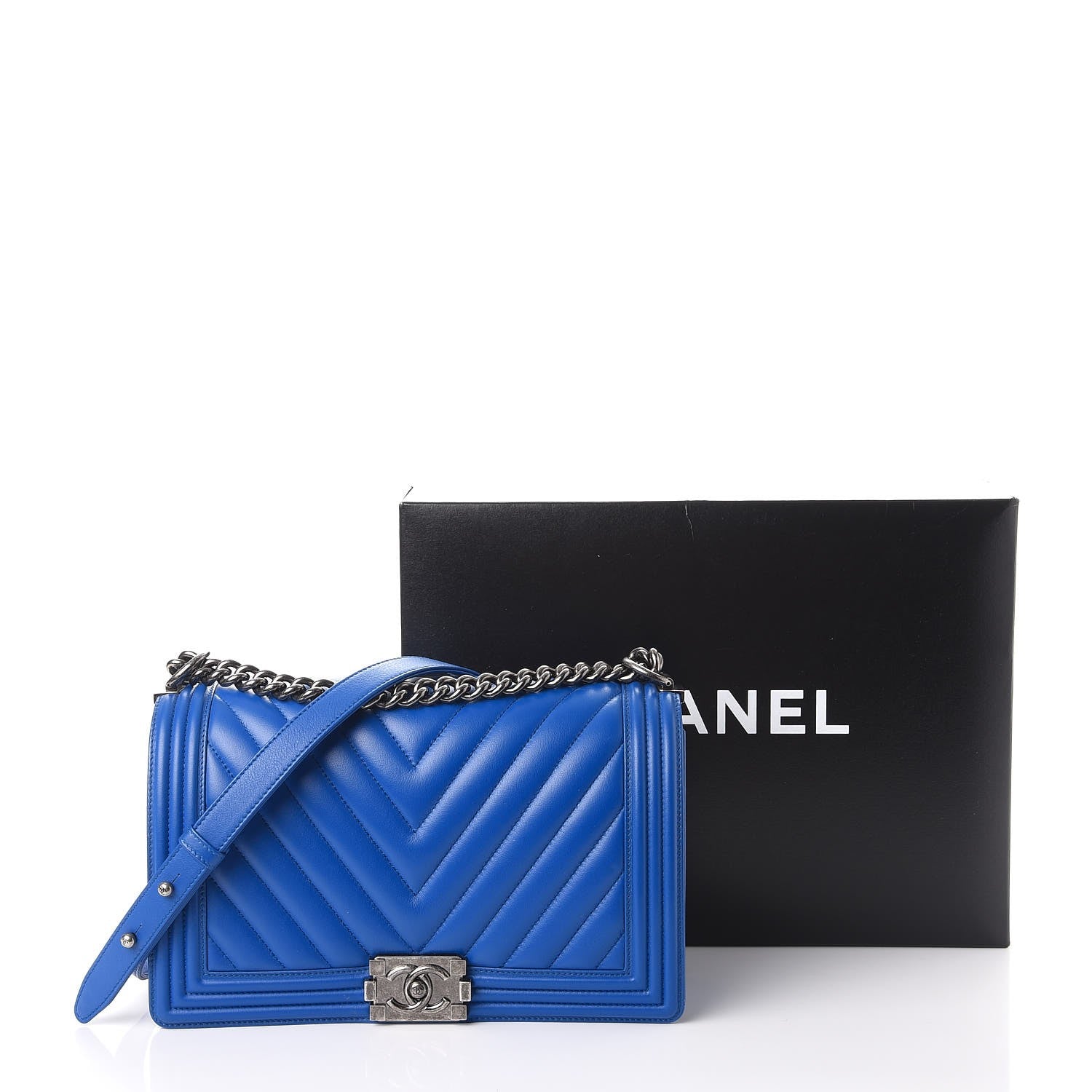 Chanel Calfskin Chevron Quilted New Medium Boy Flap Bright Blue 8 of 8