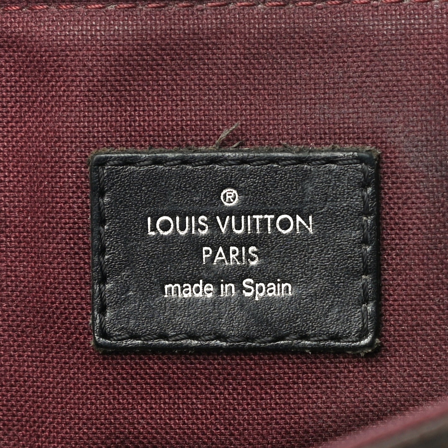 Monogram Macassar District PM