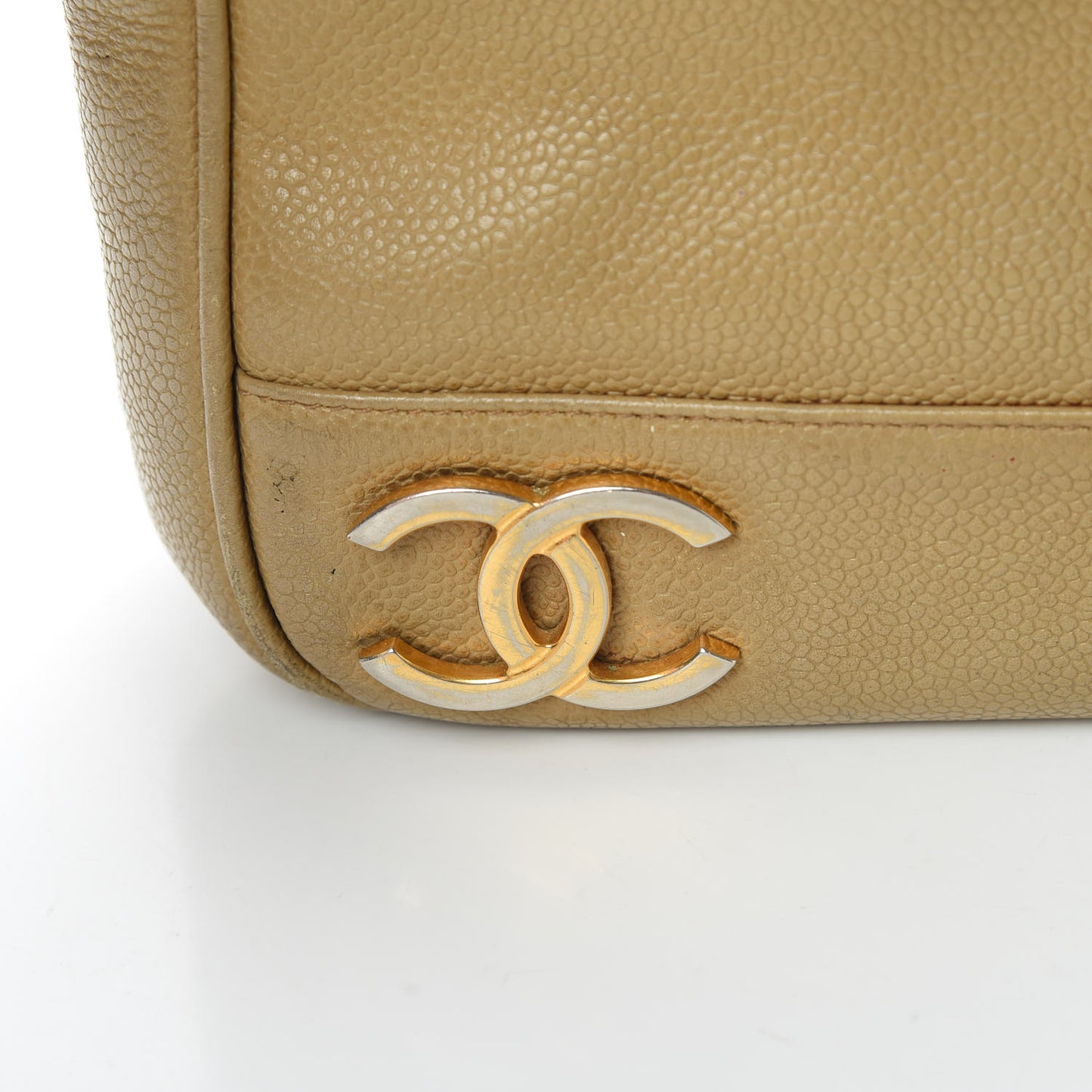 Caviar Shoulder Bag Beige