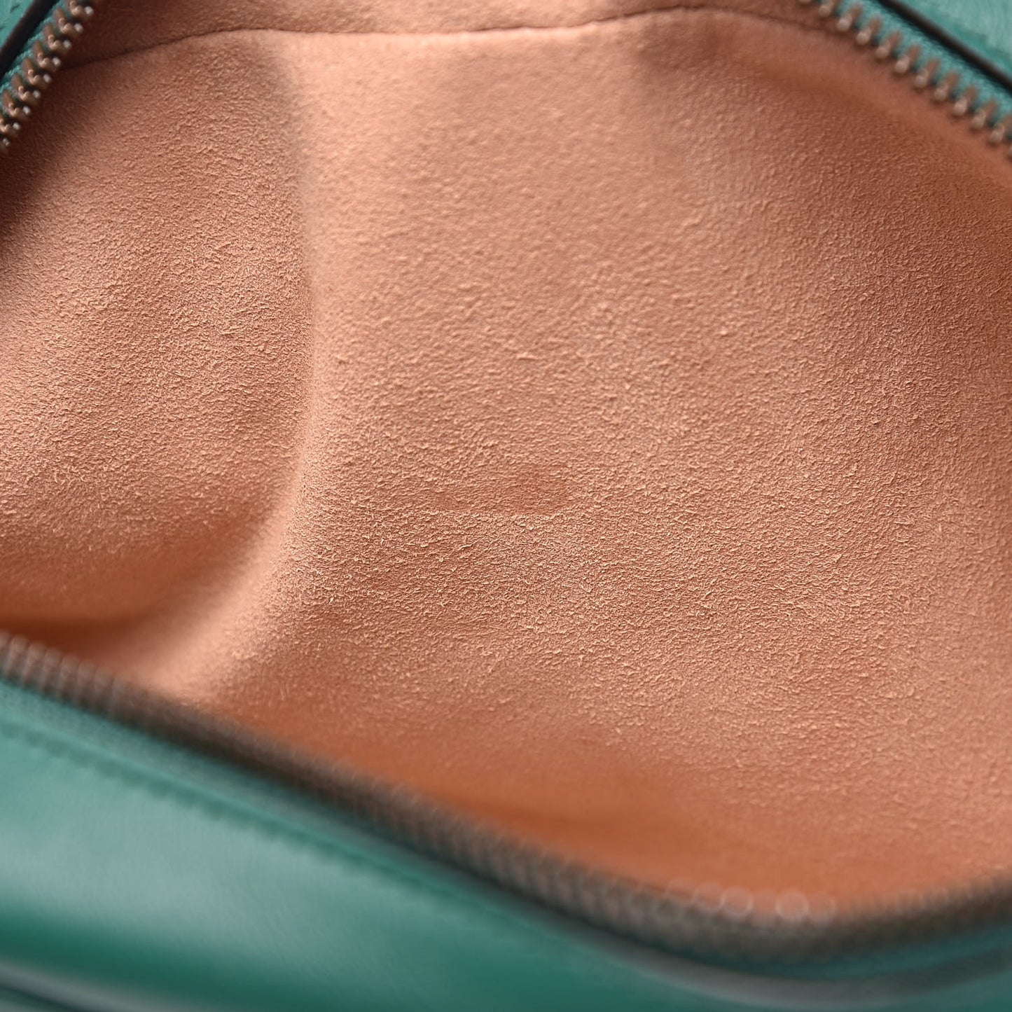 Calfskin Matelasse Small GG Marmont Chain Shoulder Bag Emerald Green