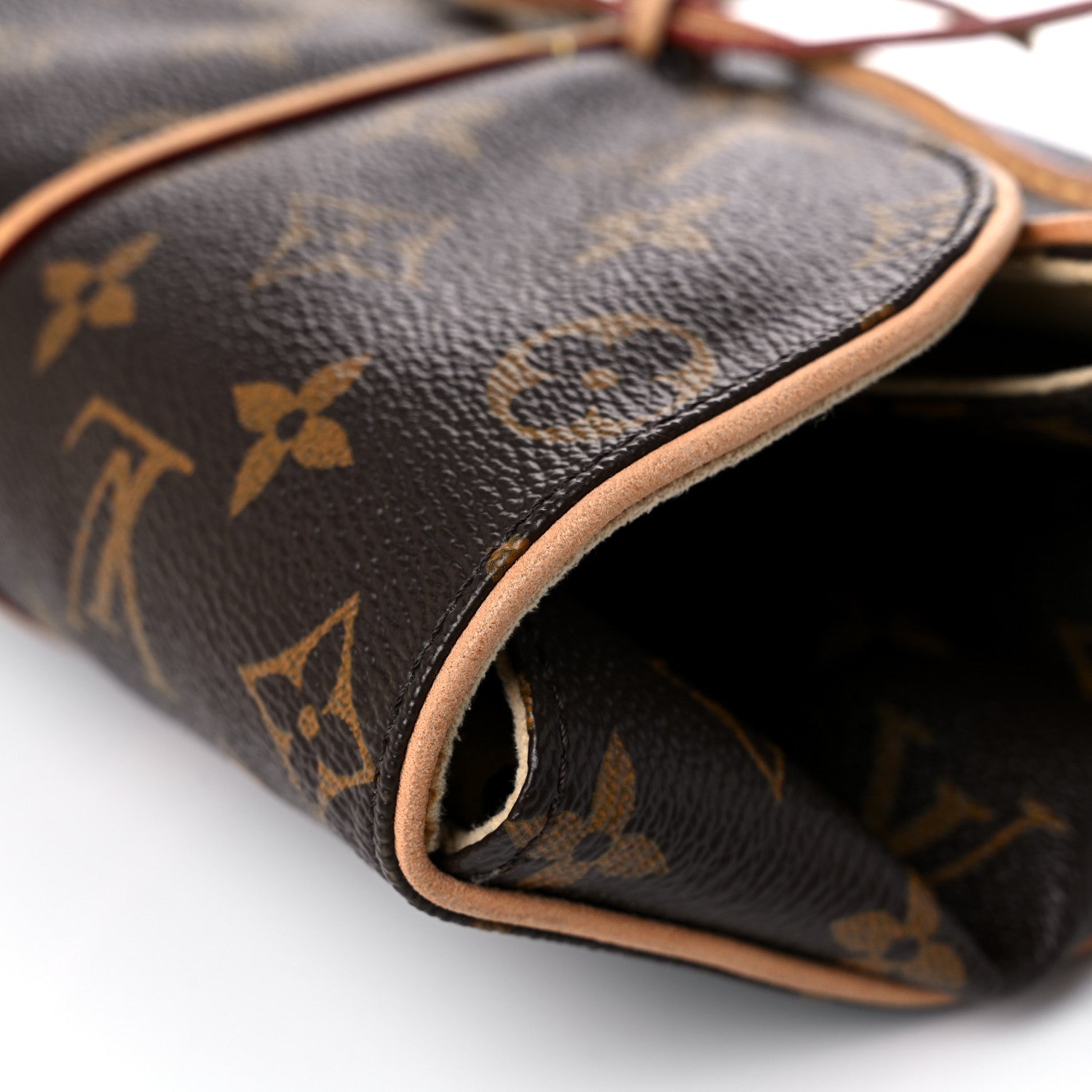 Louis Vuitton Monogram Jewelry Roll Pouch 11 of 12
