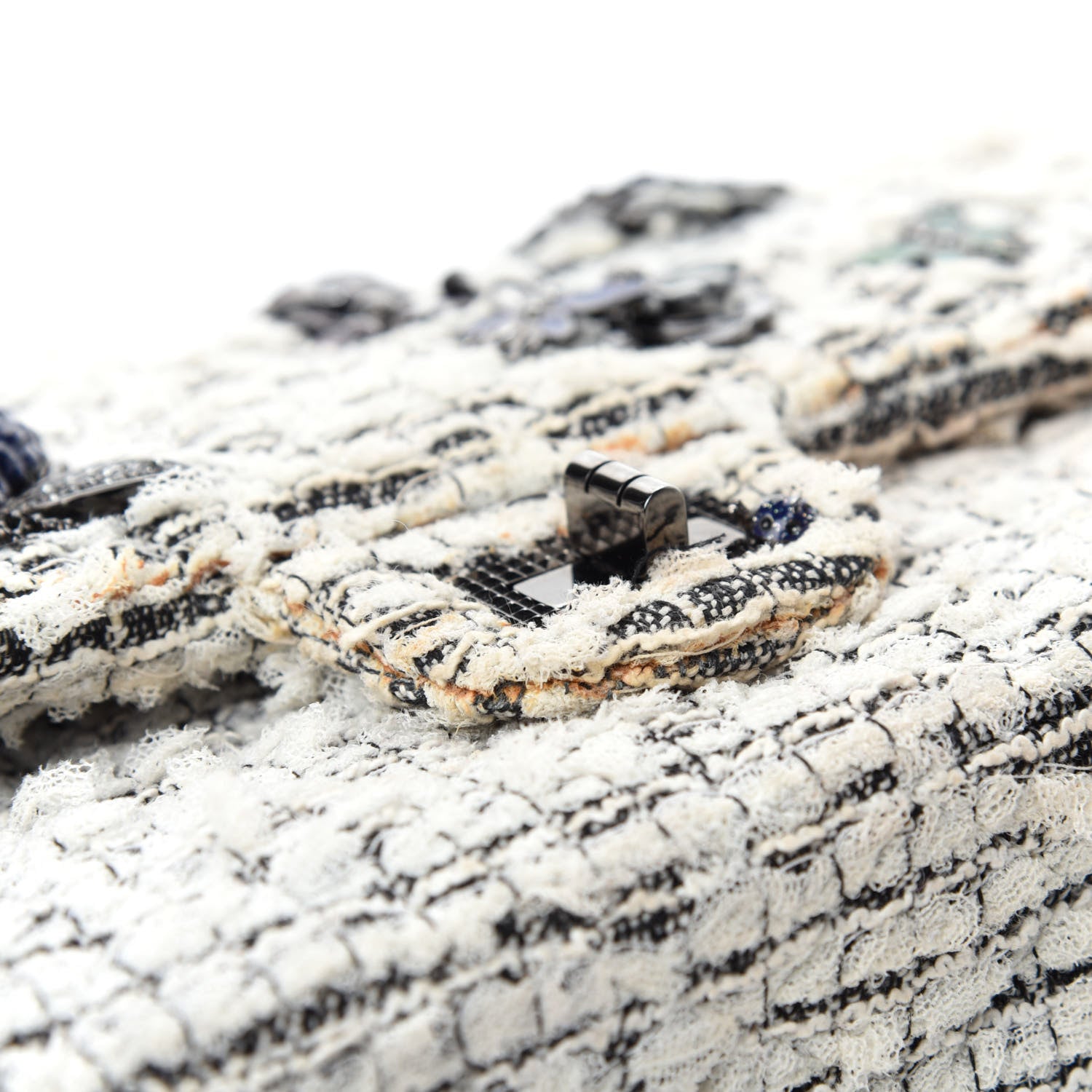 Chanel Tweed Garden Party 2.55 Reissue 225 Flap White Multicolor 12 of 22