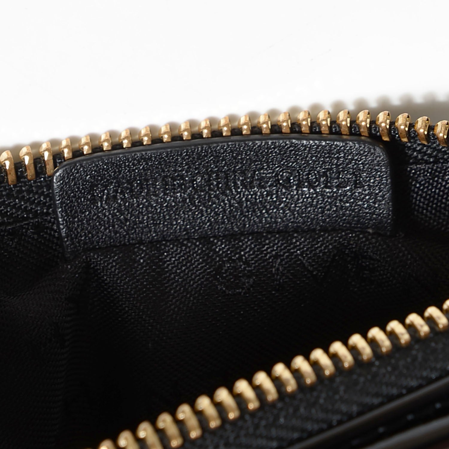Givenchy Patent Calfskin Small Antigona Flat Pouch Black 7 of 8