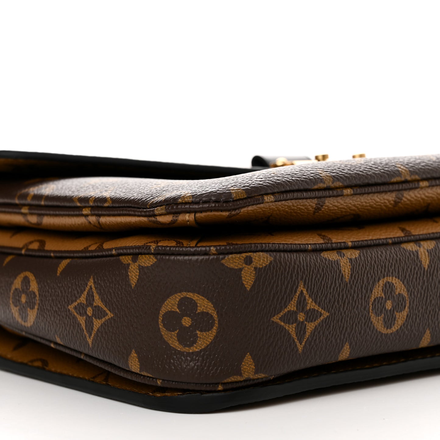 Reverse Monogram Pochette Metis
