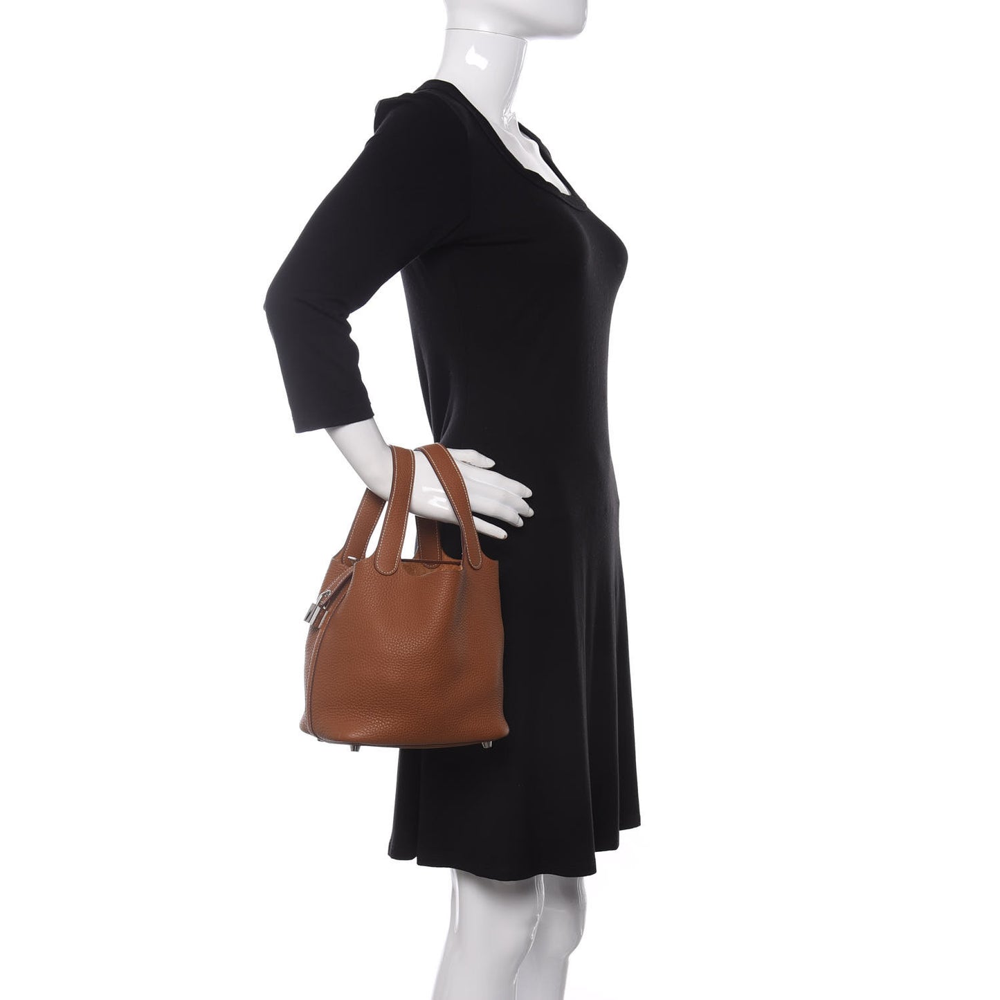 Taurillon Clemence Picotin Lock 18 PM Gold