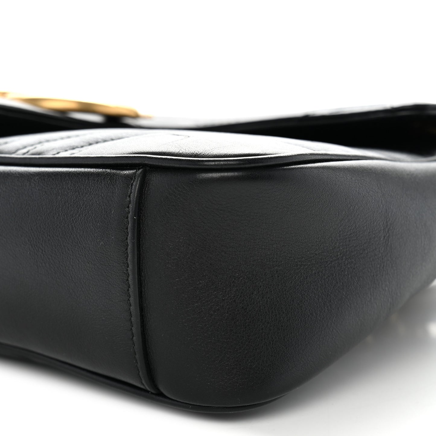 Calfskin Matelasse Medium GG Marmont Shoulder Bag Black