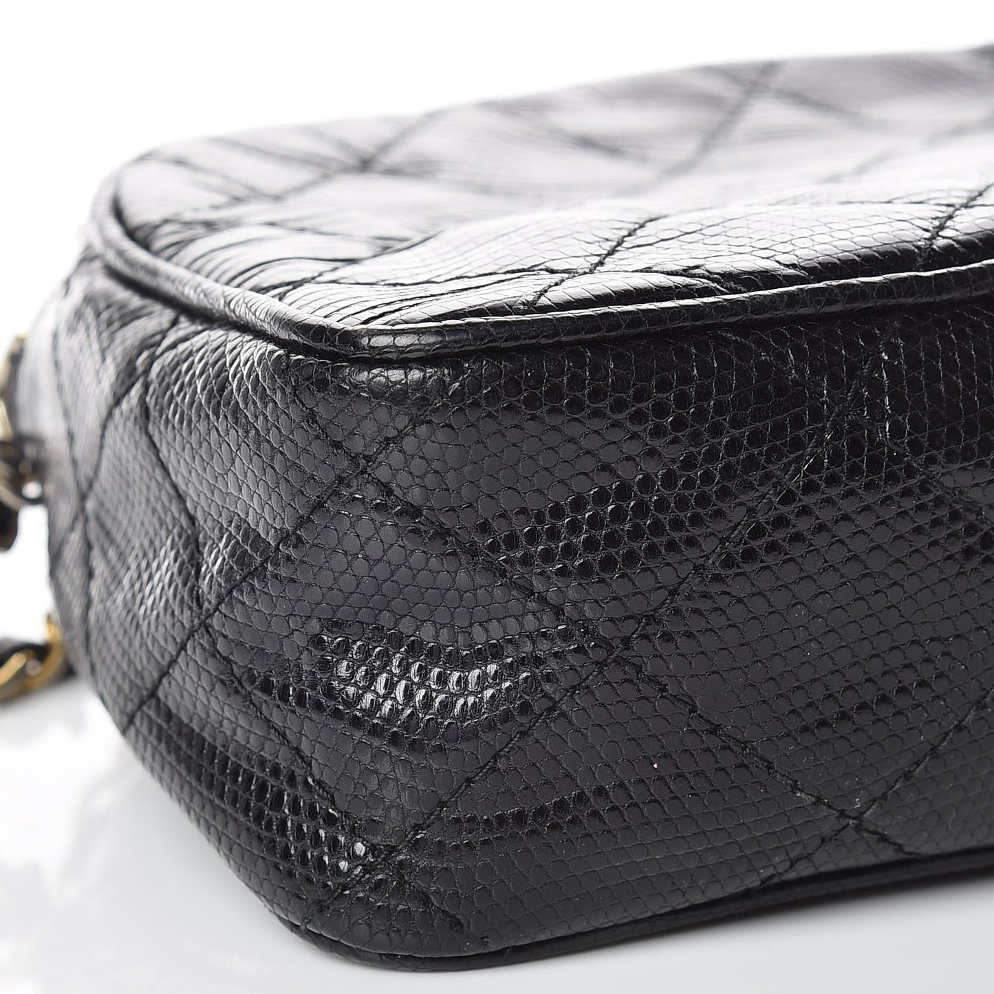Lizard Quilted Small Tassel Camera Case Black