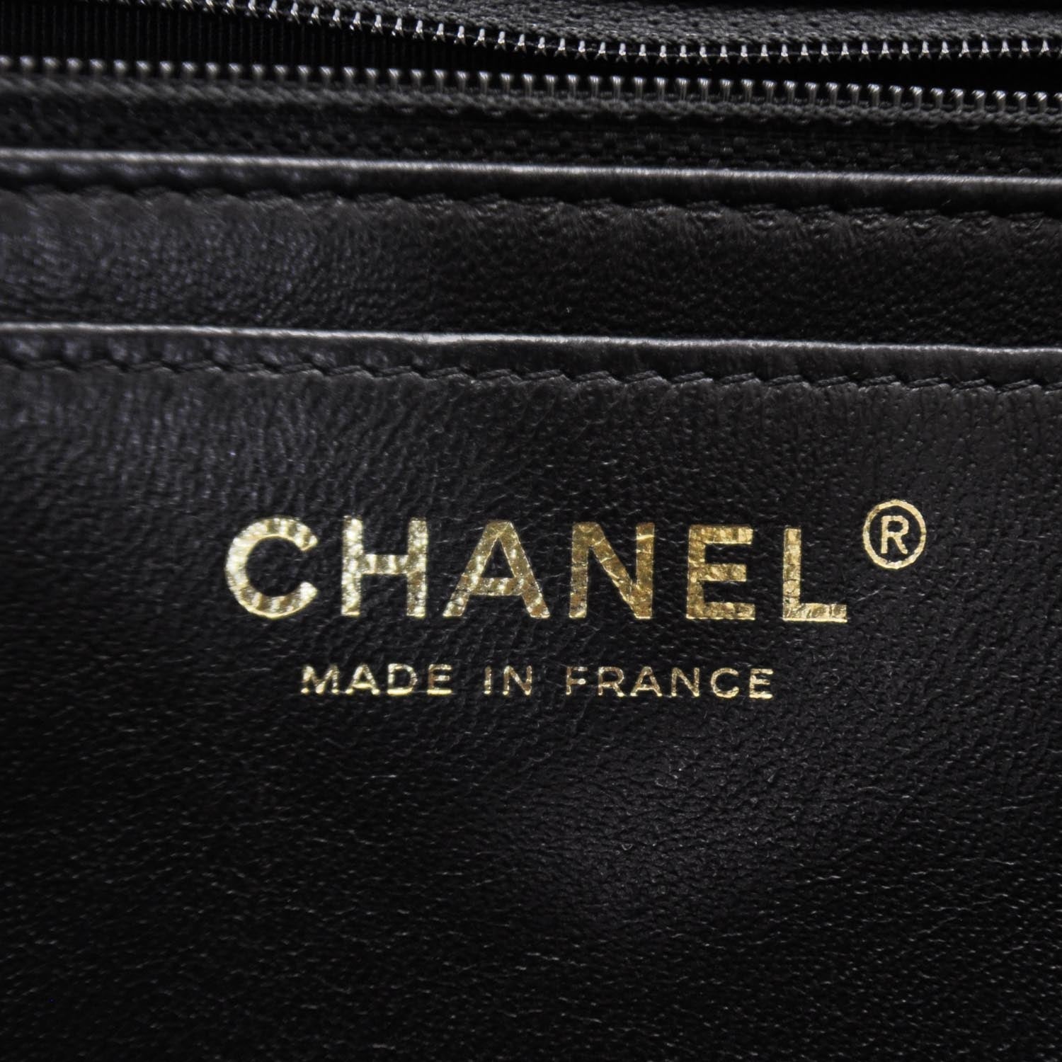 Chanel Caviar Maxi Flap Black 7 of 9