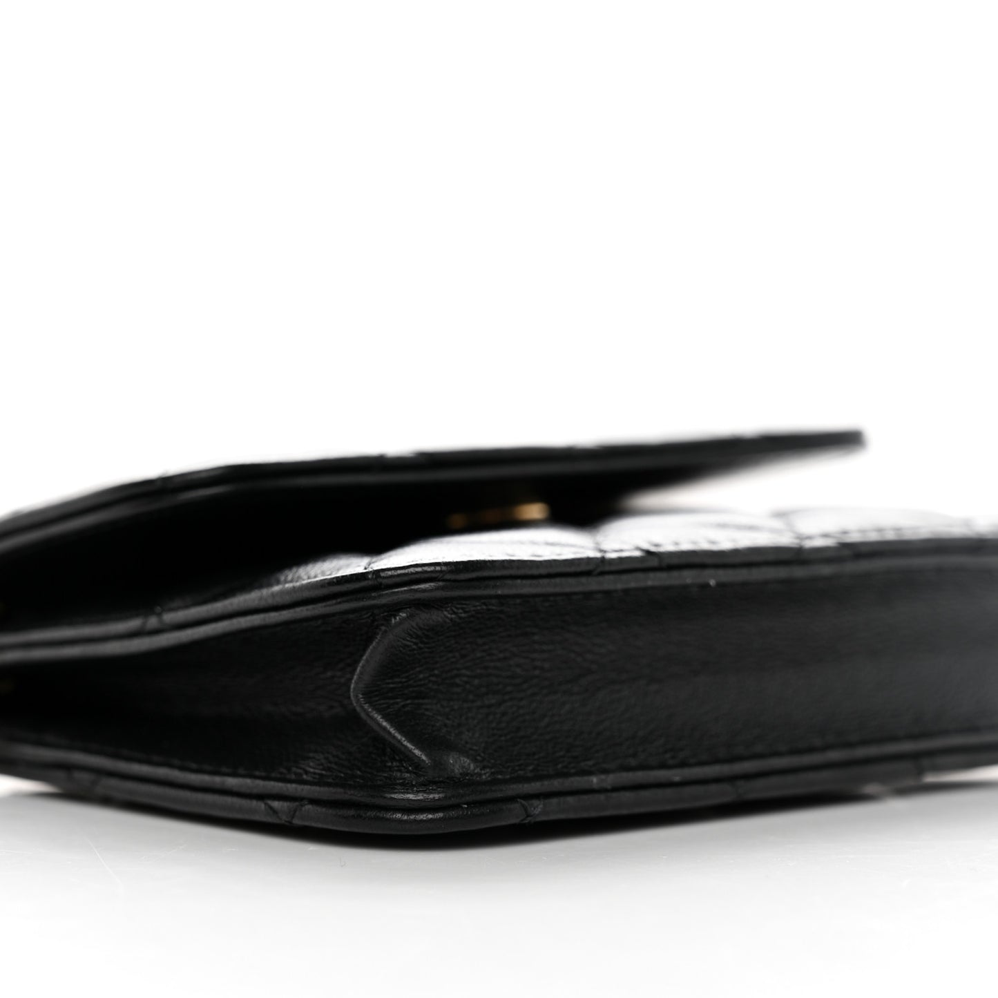Lambskin Quilted Pearl Crush Clutch With Chain Black