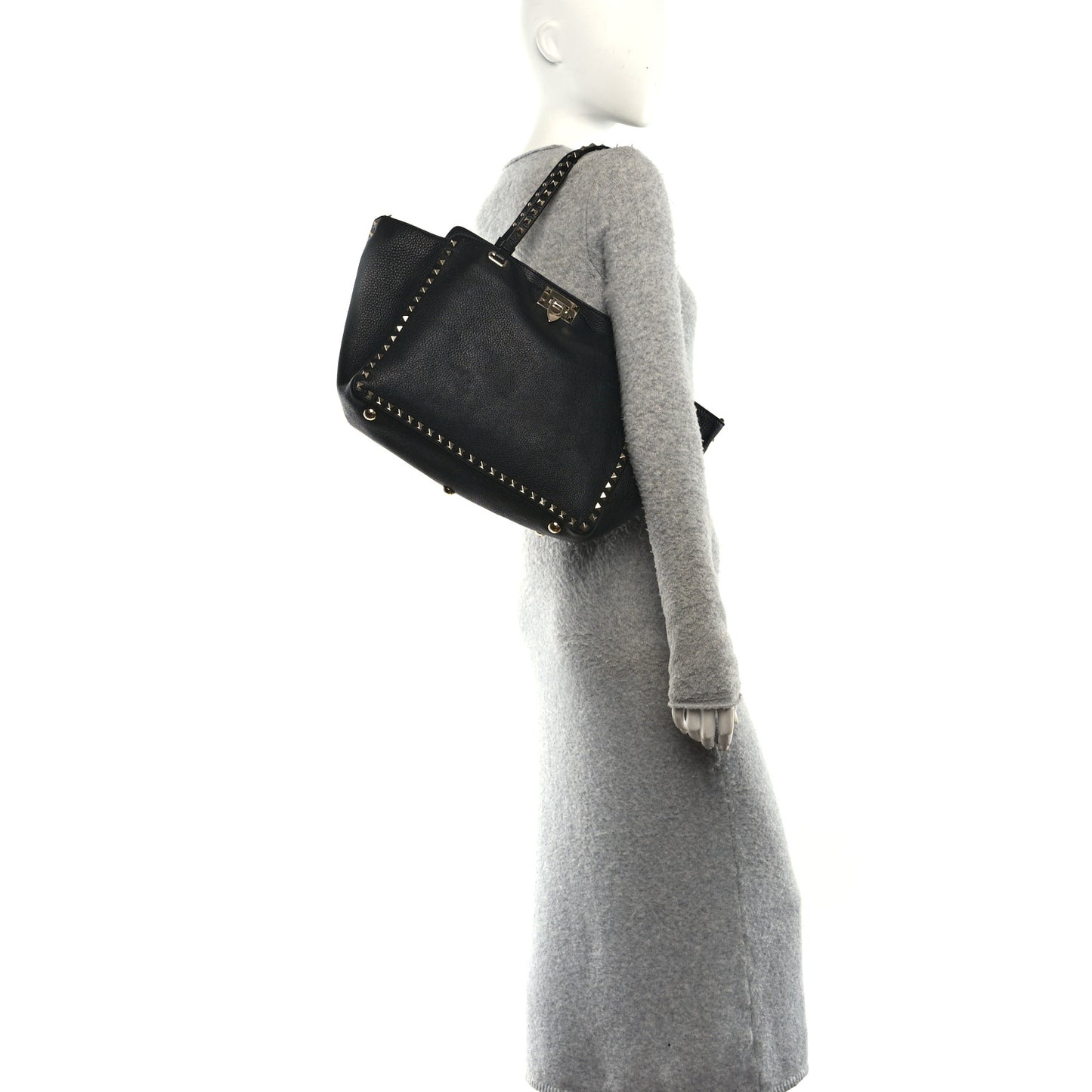 Pebbled Calfskin Medium Rockstud Tote Black