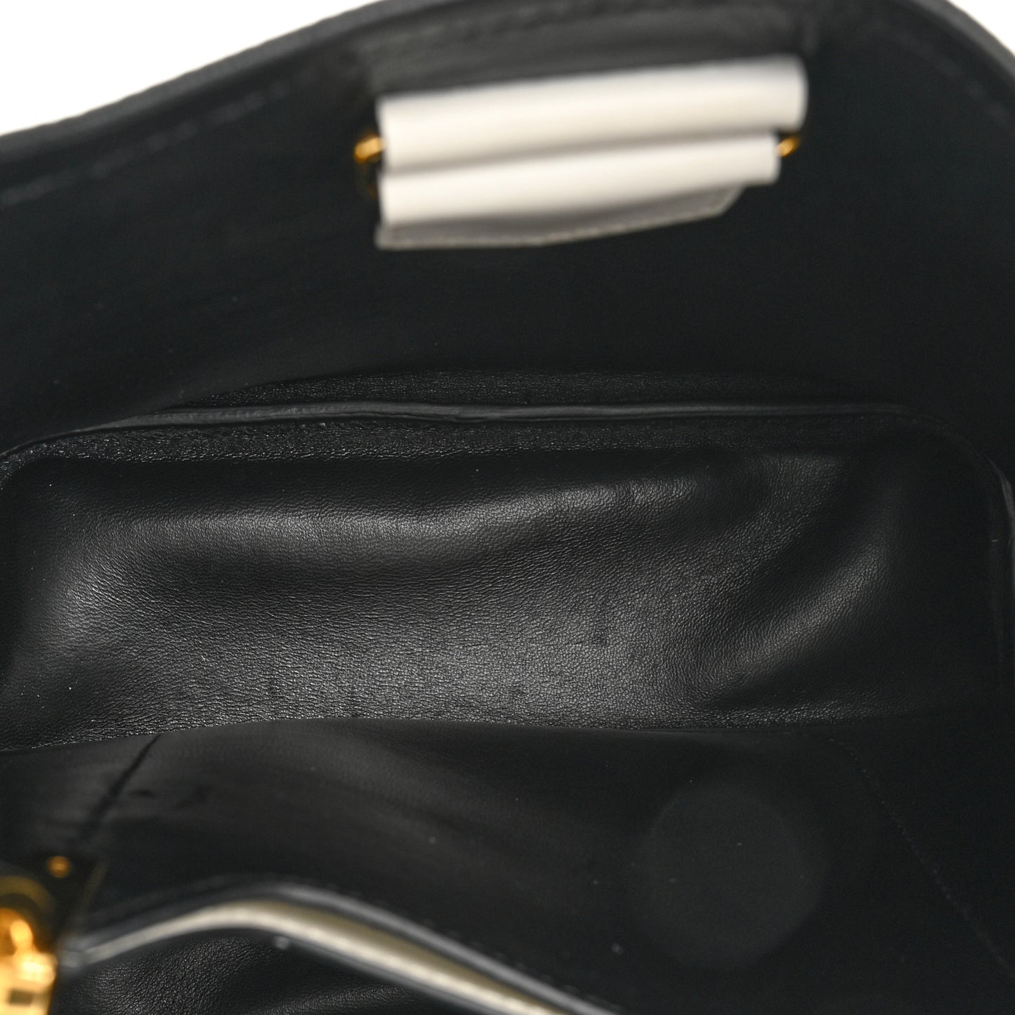 Saffiano Cuir Medium Panier Bucket Bag Bianco Black