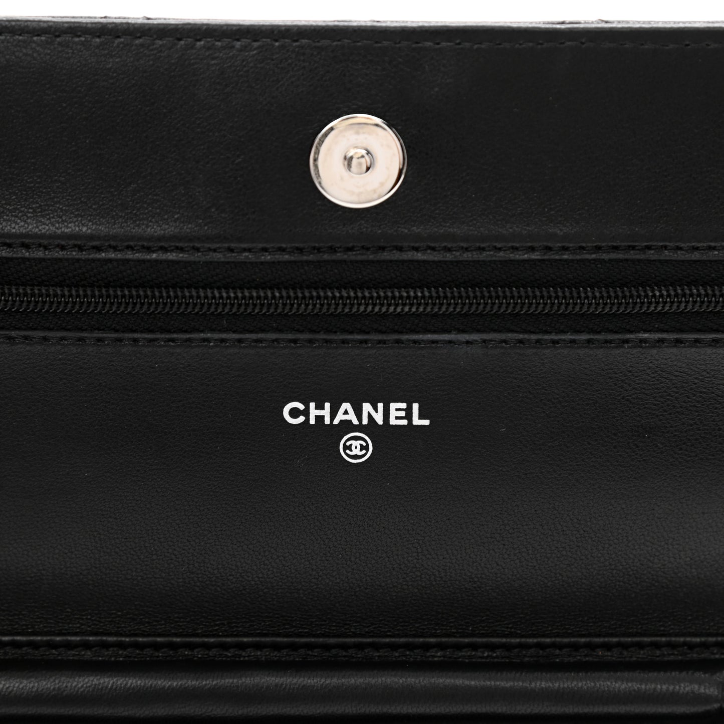 Lambskin Quilted Wallet On Chain WOC Black