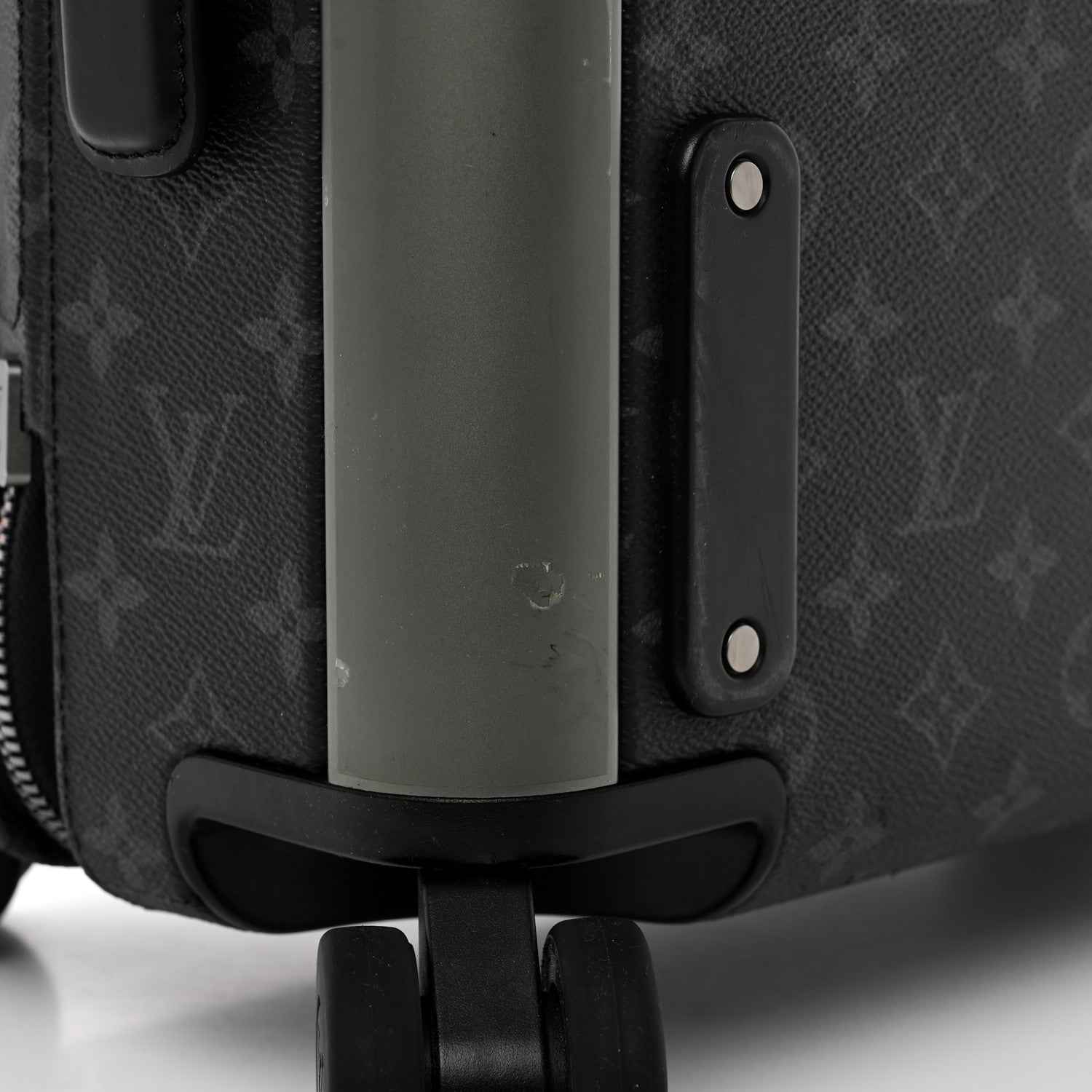 Louis Vuitton Monogram Eclipse Horizon 55 18 of 27