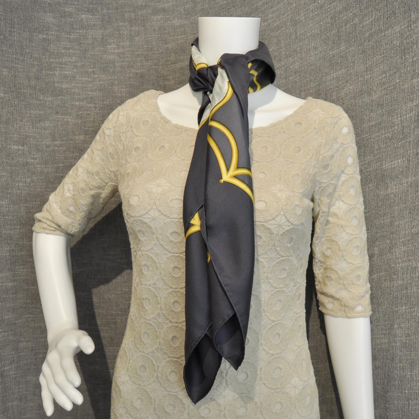 Silk Les Chevaux des Moghols Scarf 90 Navy