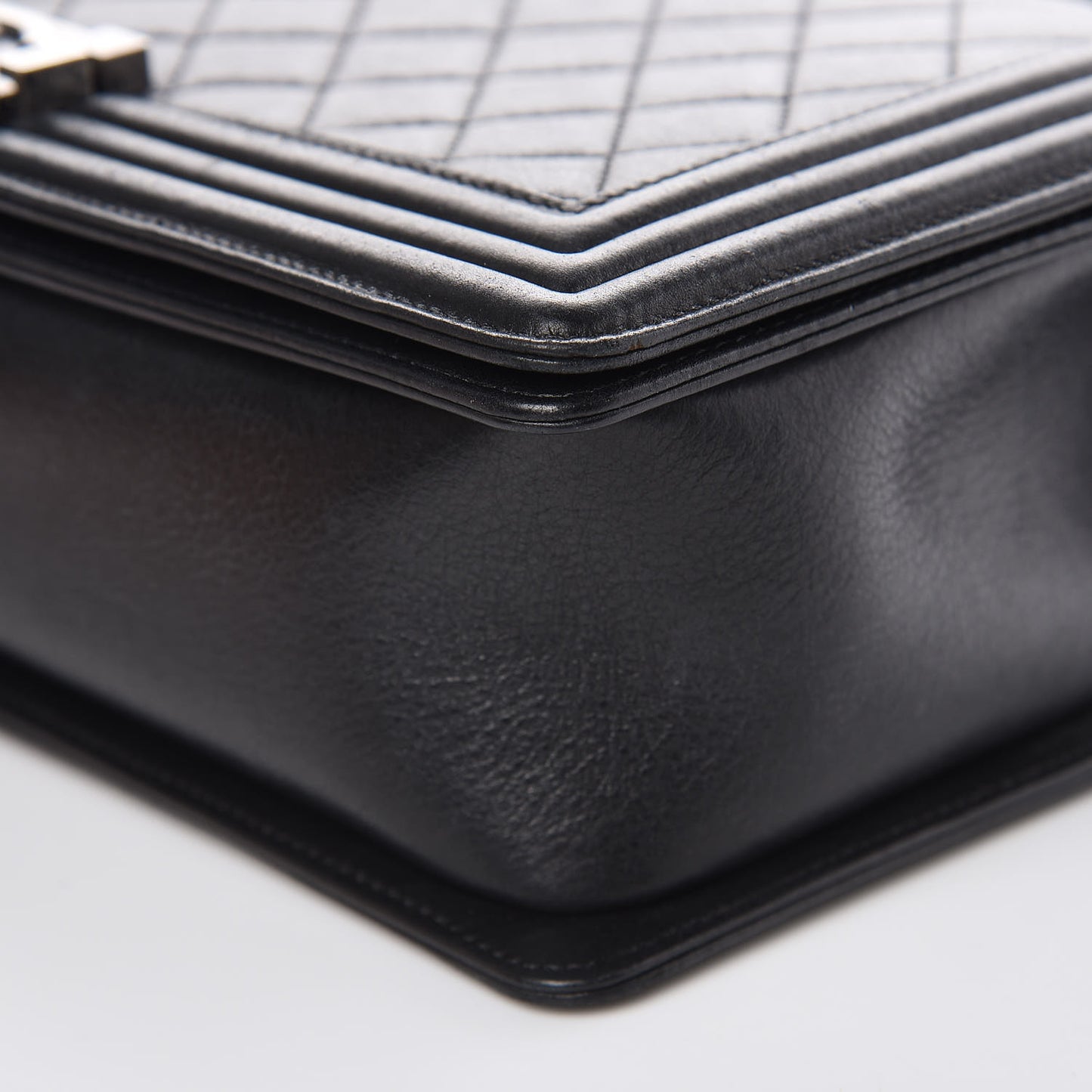 Lambskin Quilted New Medium Boy Flap Black