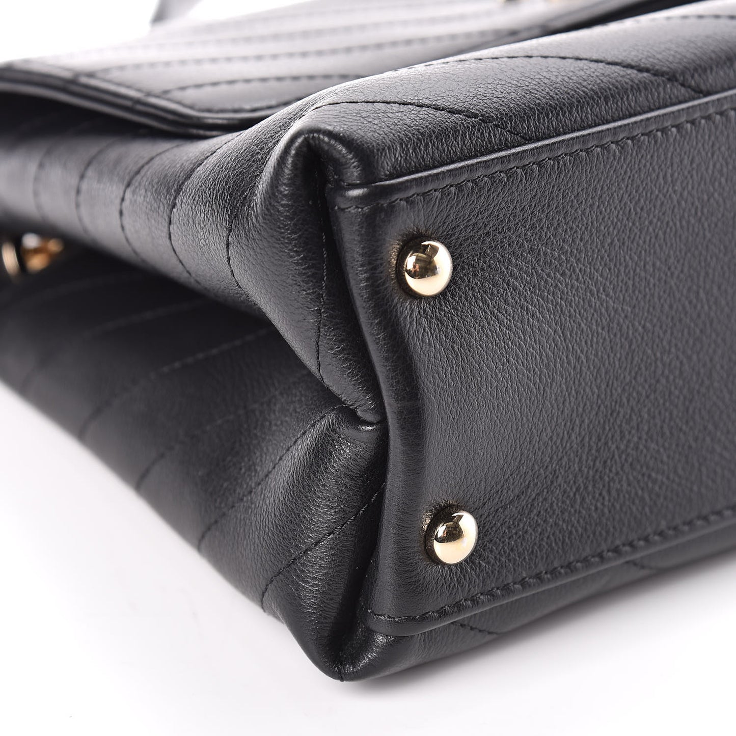 Grained Calfskin Small Chevron Chic Top Handle Flap Black