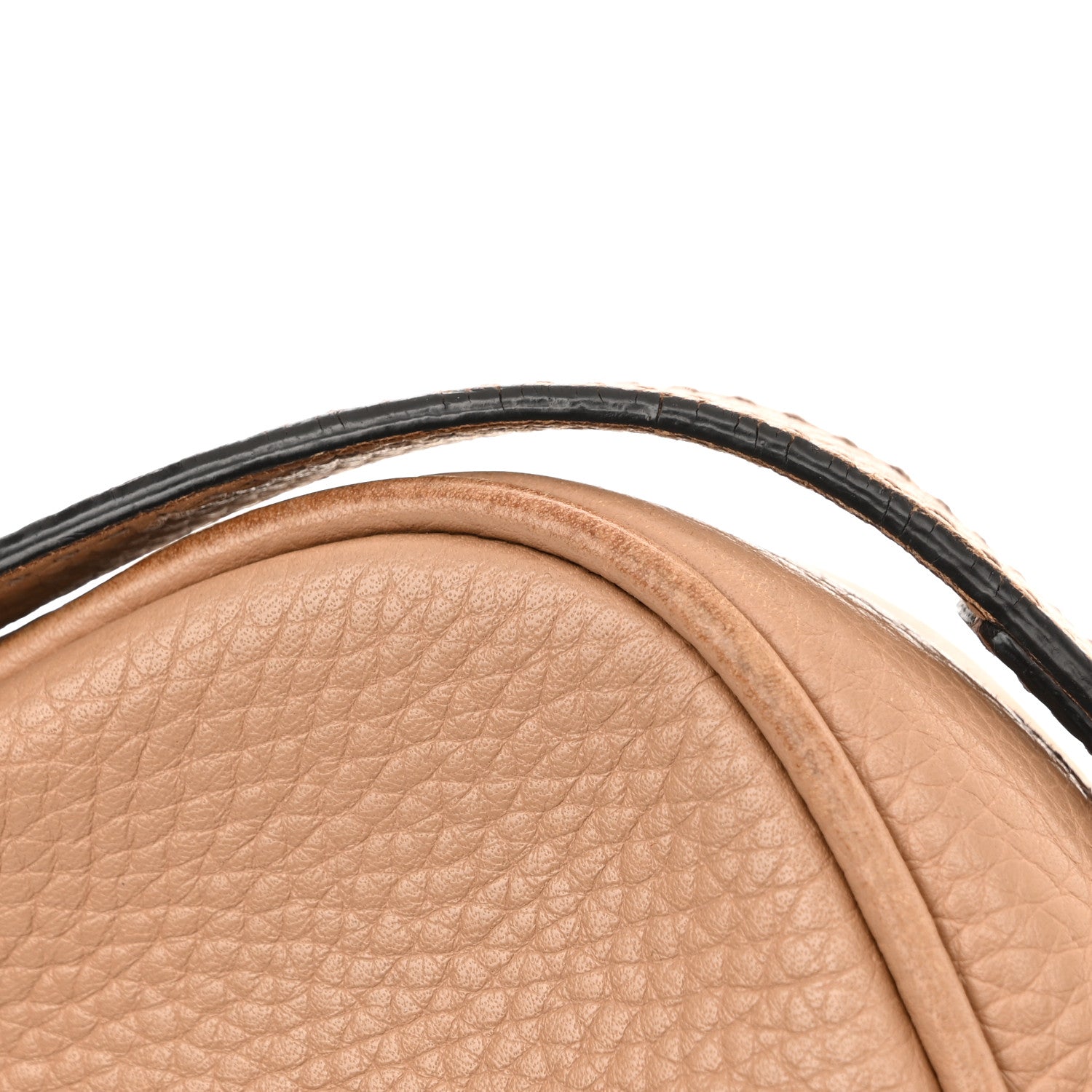 Gucci Pebbled Calfskin Small Soho Disco Bag Camelia 17 of 18