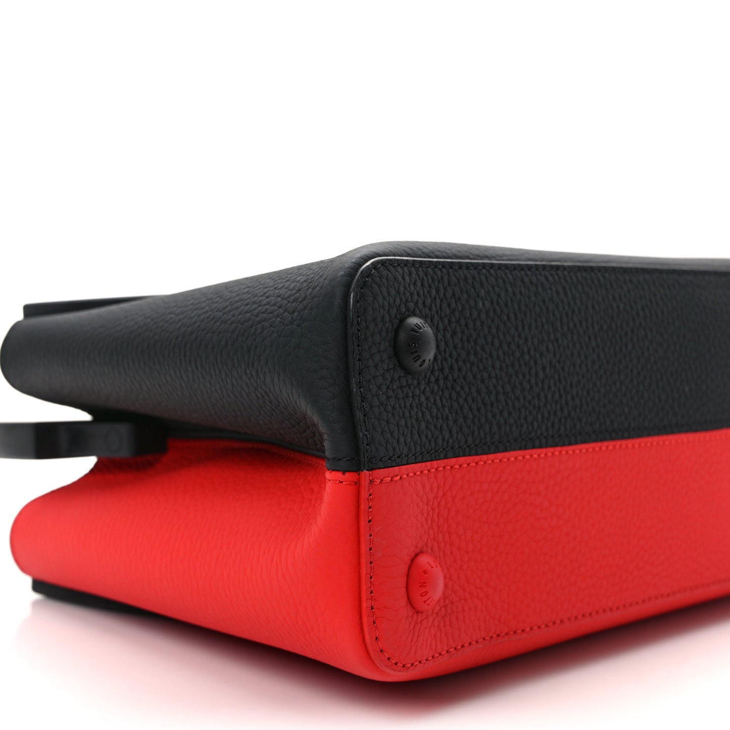 Calfskin Bolsa Capucines Black Rouge