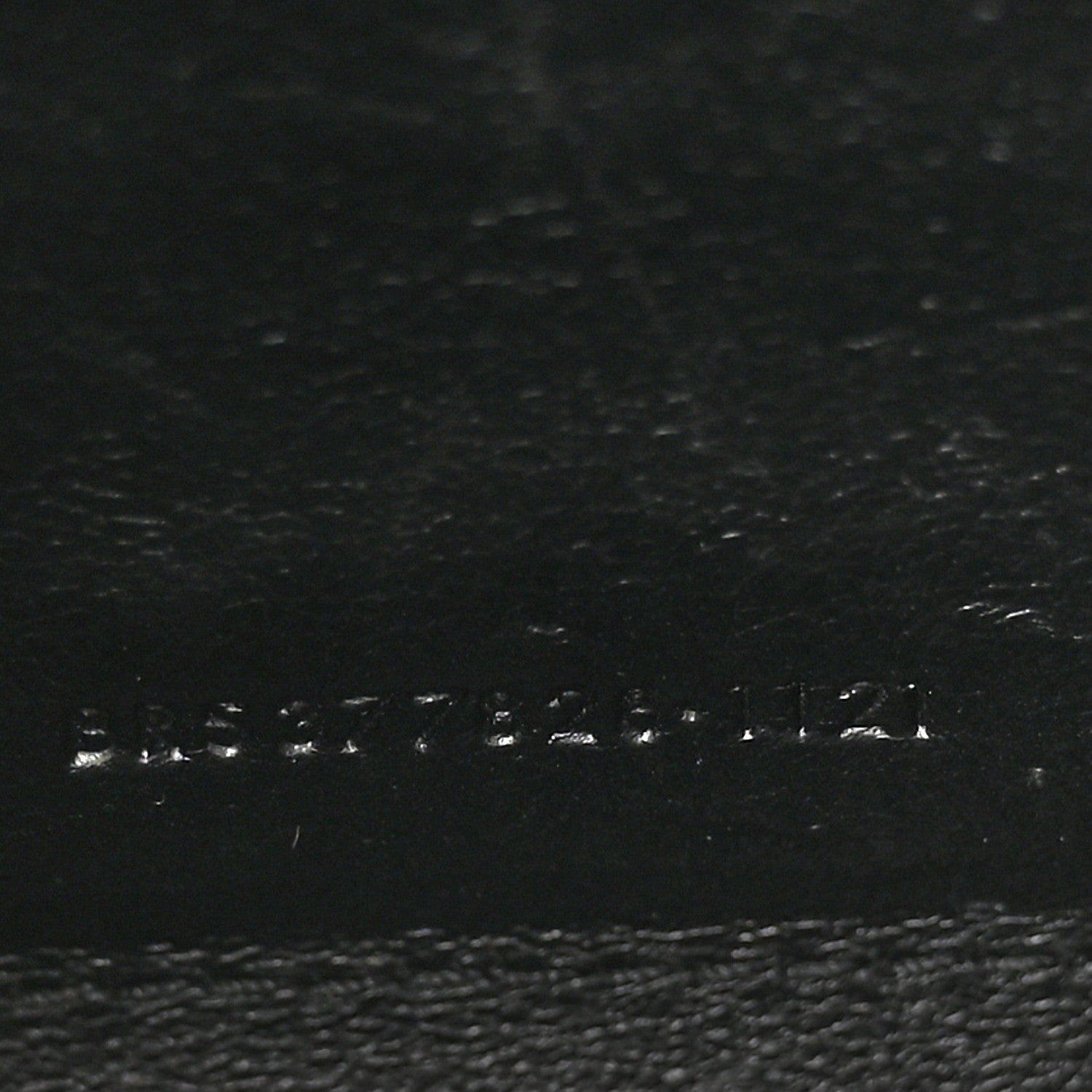 Saint Laurent Grain De Poudre Matelasse Chevron Monogram Chain Wallet Black 7 of 12