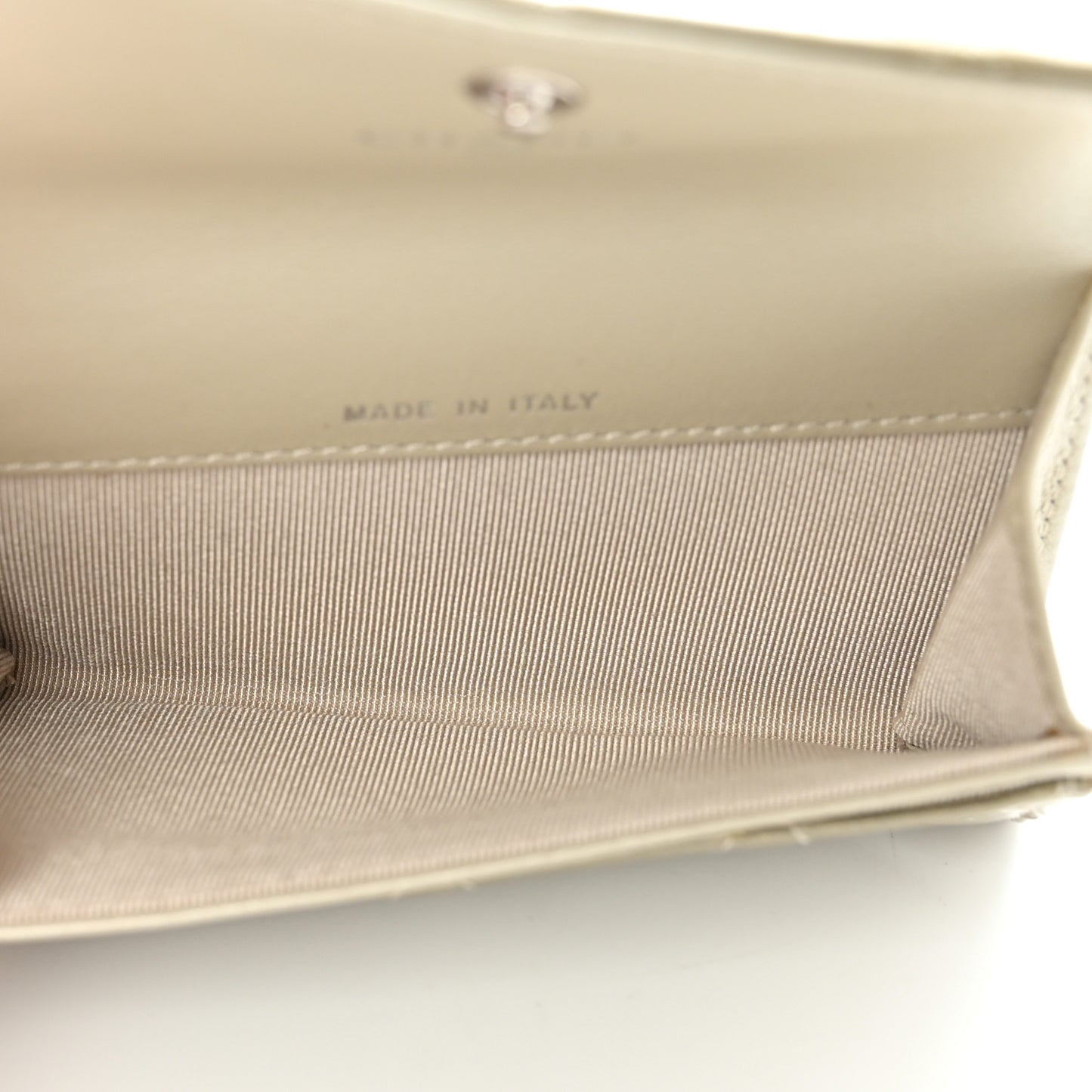 Patent Quilted Card Holder Light Gold