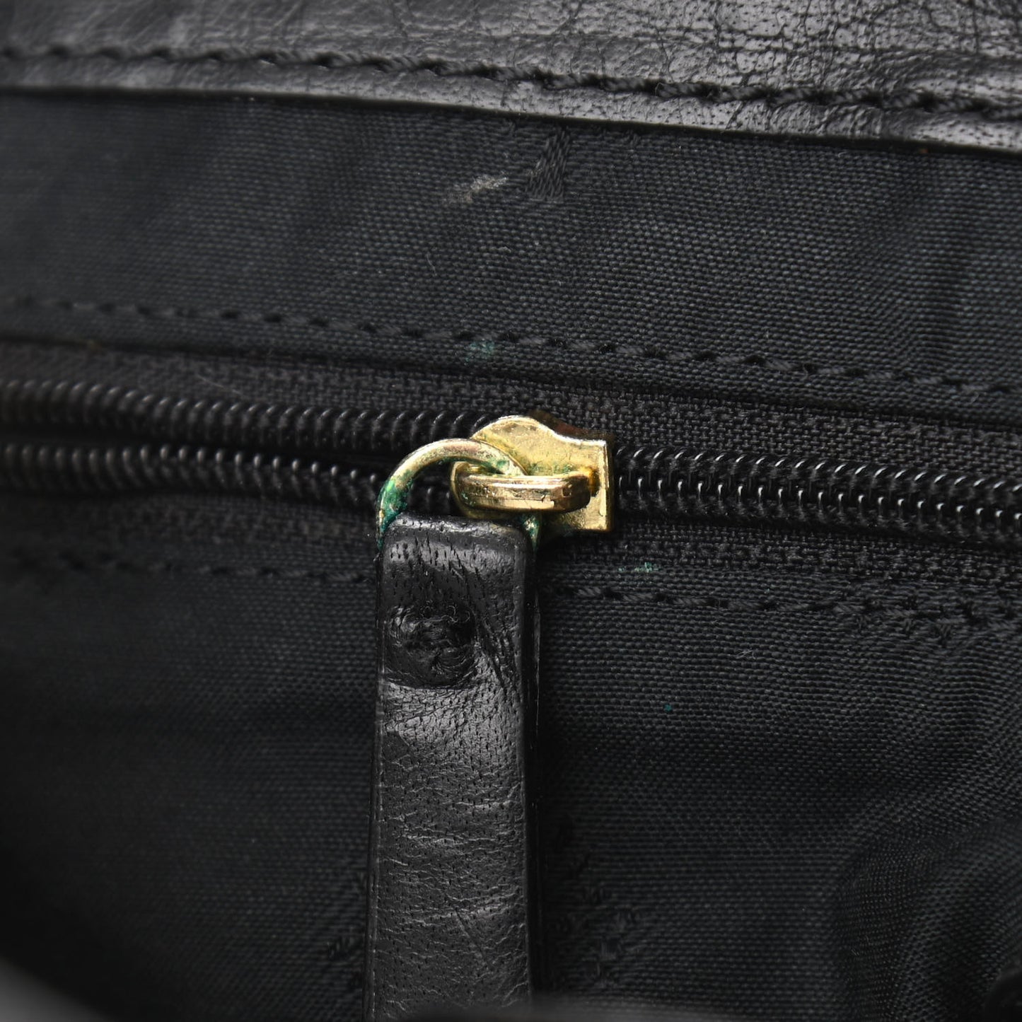 Soft Buffalo Medium Alexa Black