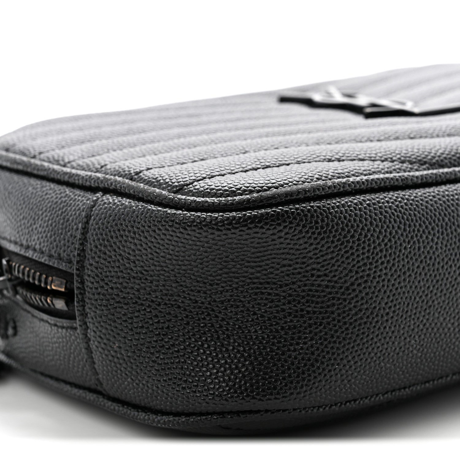Saint Laurent Grain De Poudre Matelasse Monochrome Monogram Mini Lou Camera Bag Black 8 of 9
