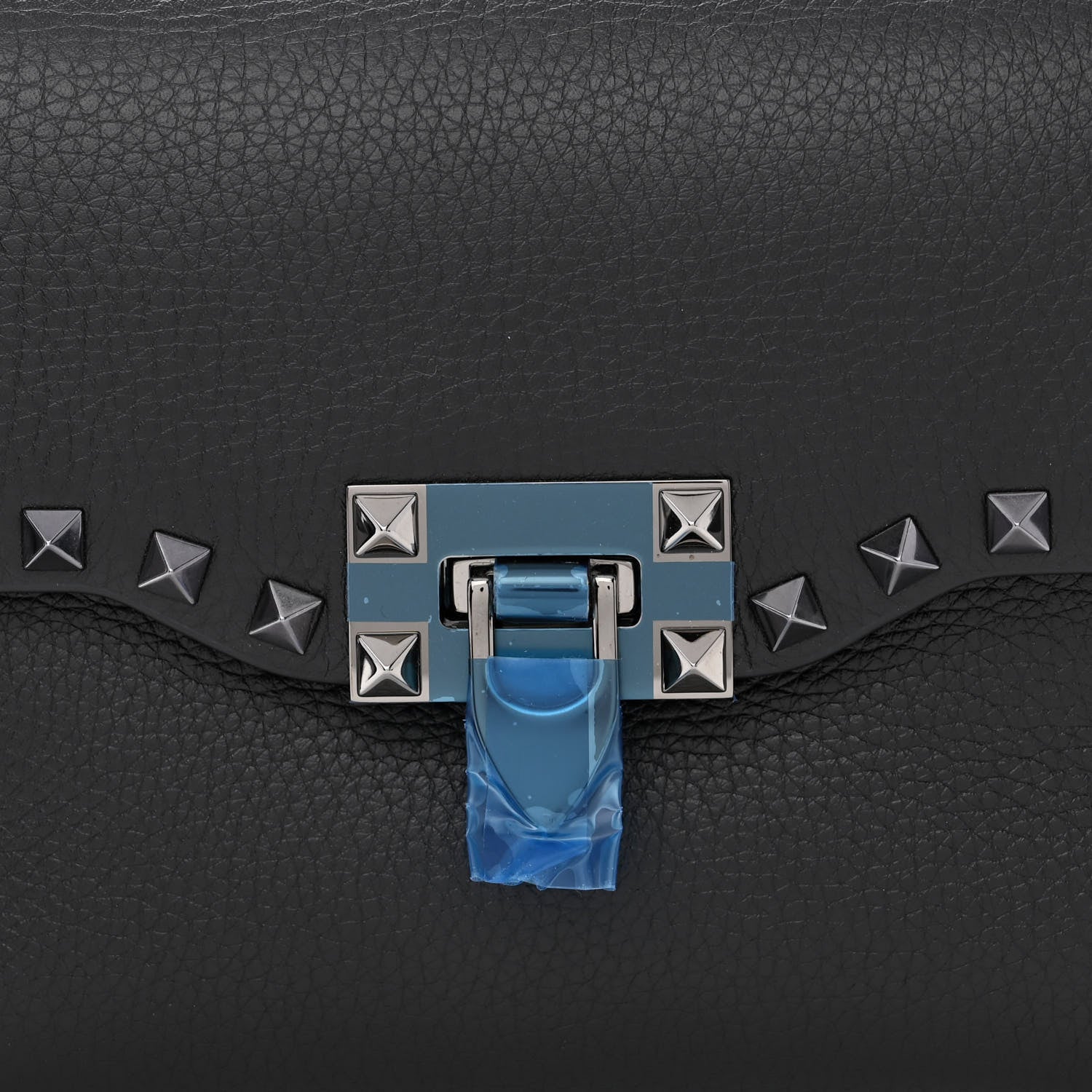 Valentino Garavani Pebbled Calfskin Monochrome Medium Rockstud Flip Lock Crossbody Bag Black 7 of 10