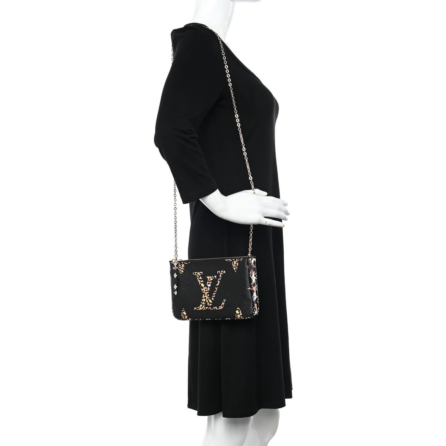 Louis Vuitton Monogram Giant Jungle Pochette Double Zip Black 2 of 13