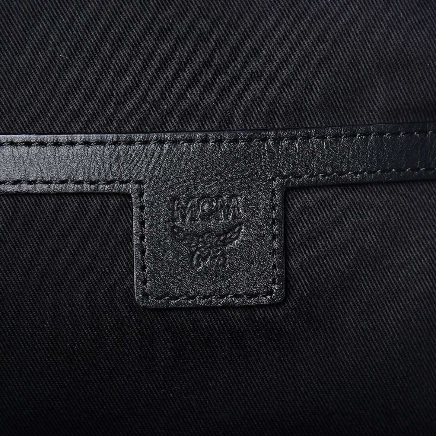 Visetos Spot Medium Sling Bag Black Silver