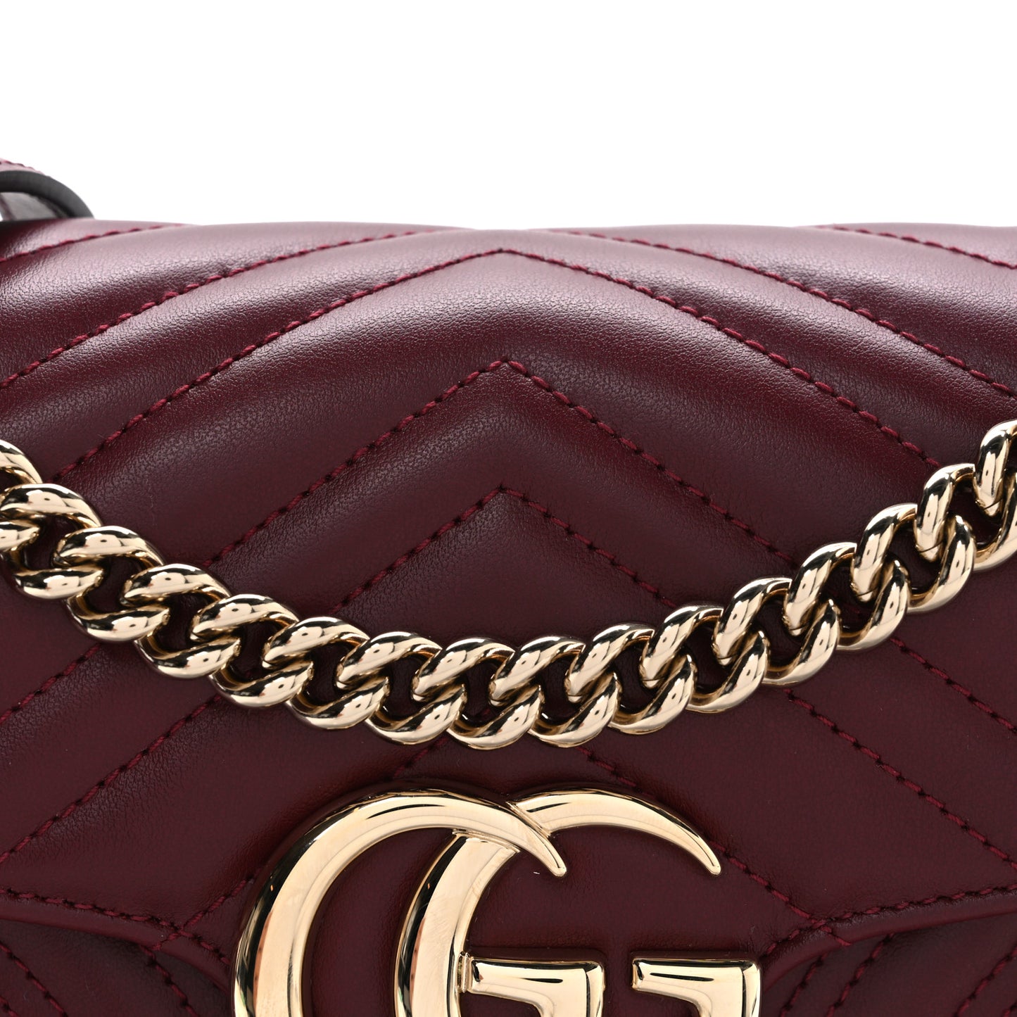 Calfskin Matelasse Medium GG Marmont Shoulder Bag Rosso Ancora Red