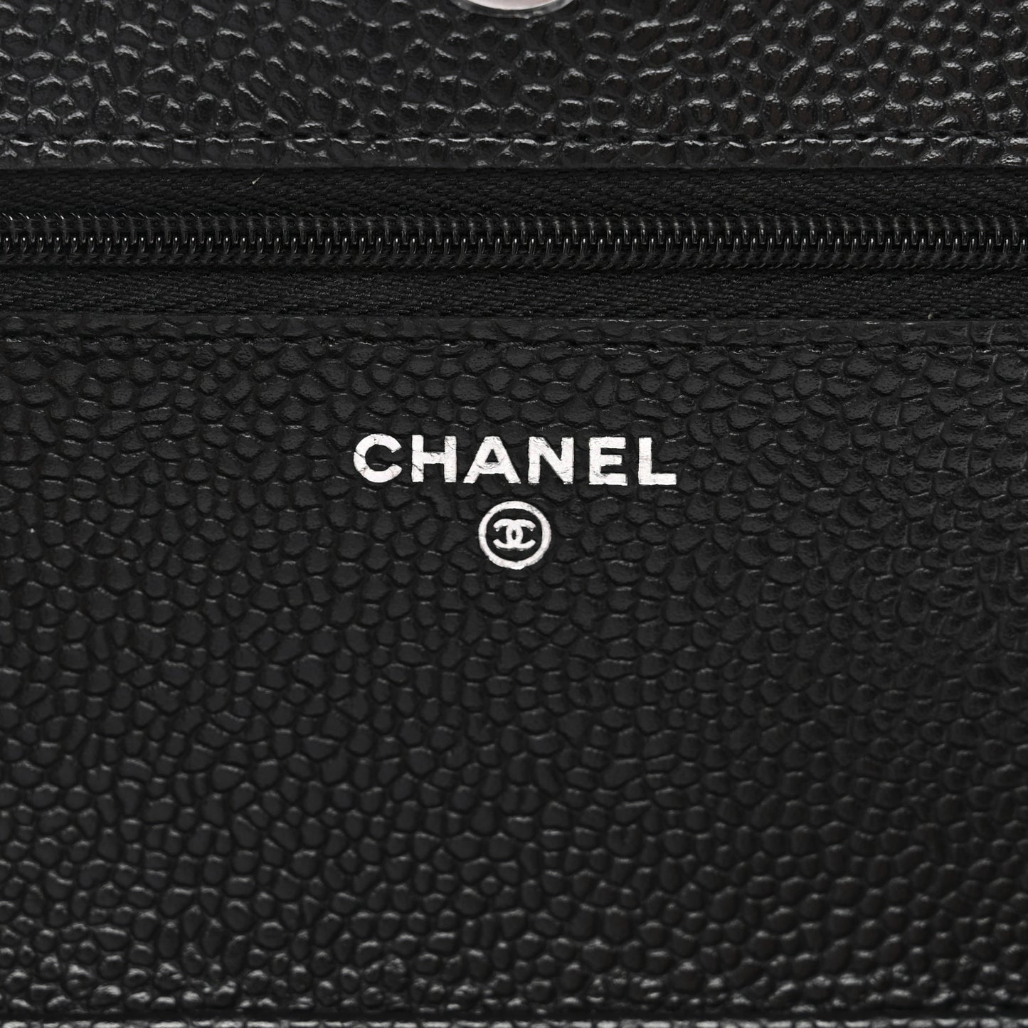 Caviar Quilted Wallet on Chain WOC Black