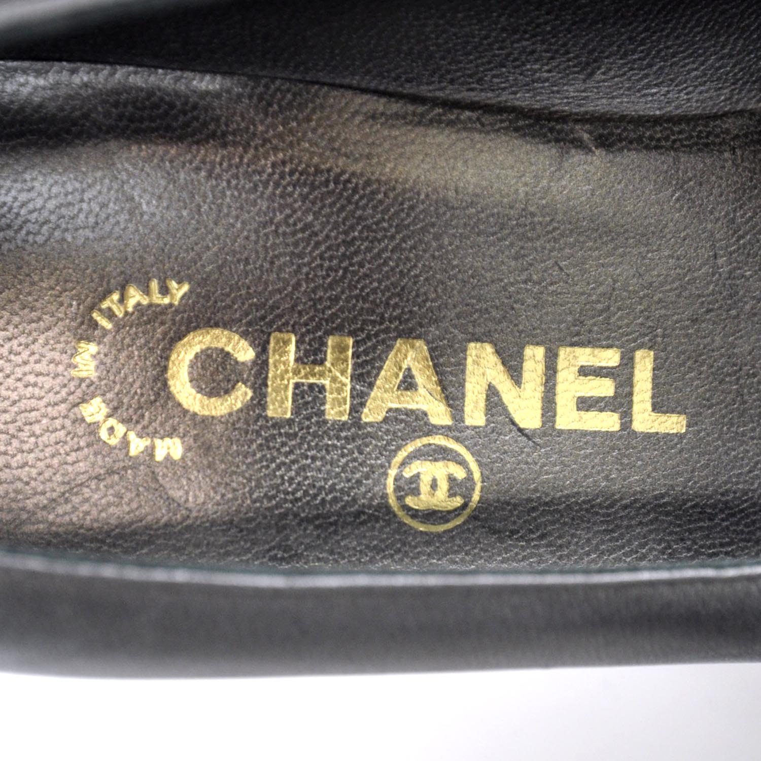 Chanel Leather CC Pumps 38.5 6 of 7