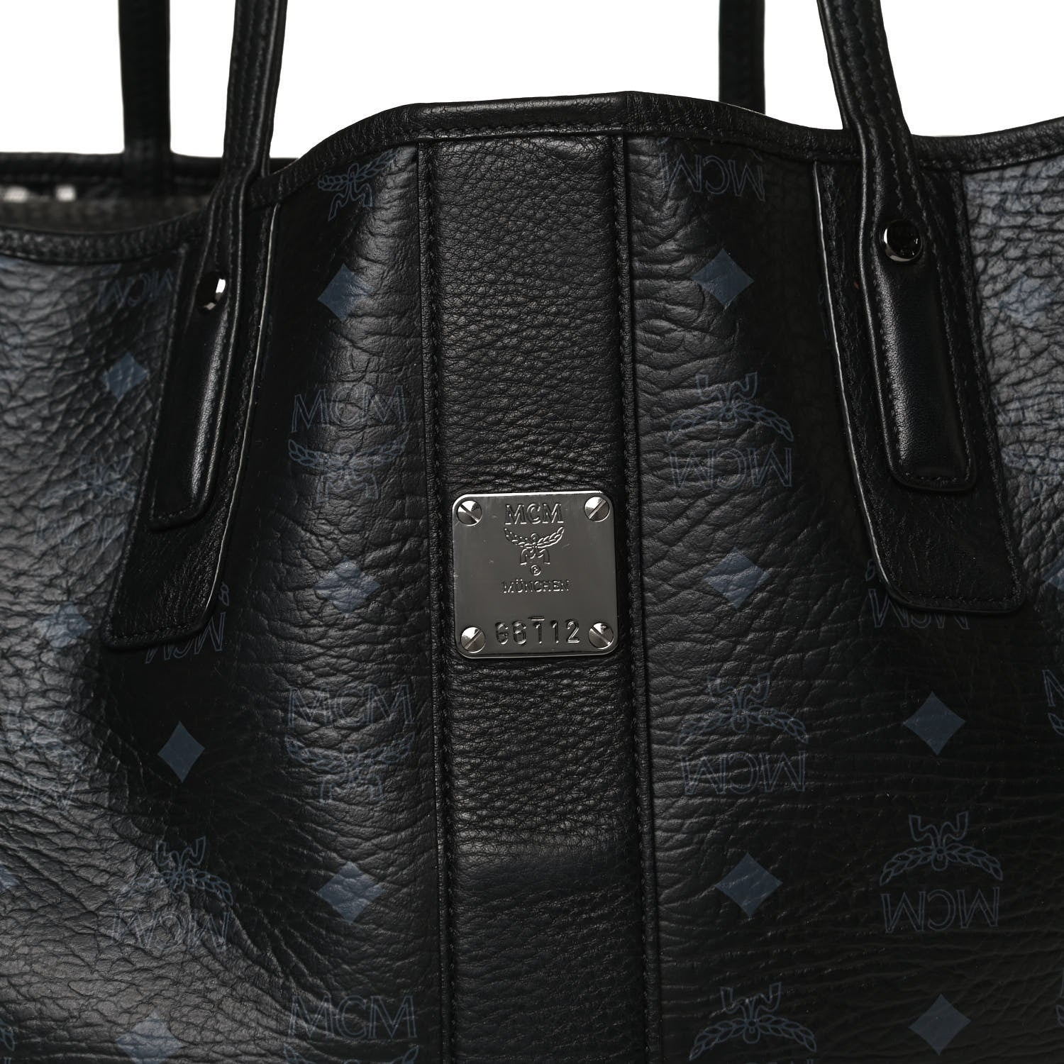 MCM Visetos Medium Liz Reversible Shopper Tote Black 13 of 20