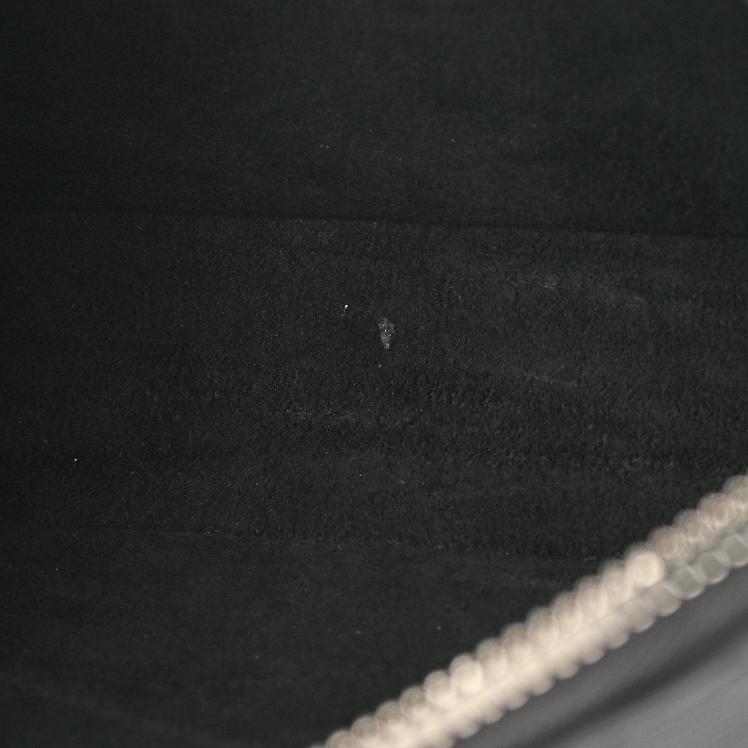 Louis Vuitton Epi Easy Pouch On Strap Black 10 of 11