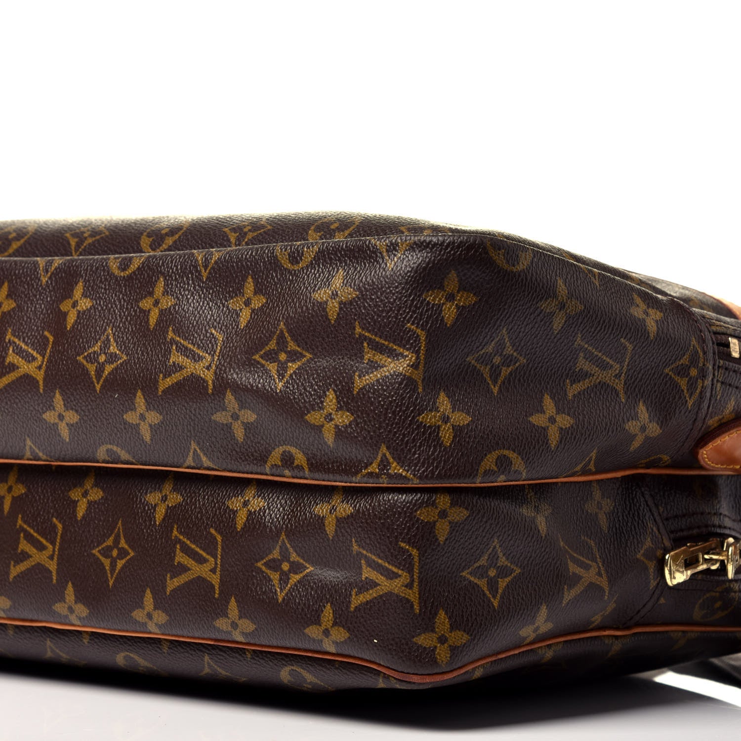 Louis Vuitton Monogram Reporter GM 8 of 8