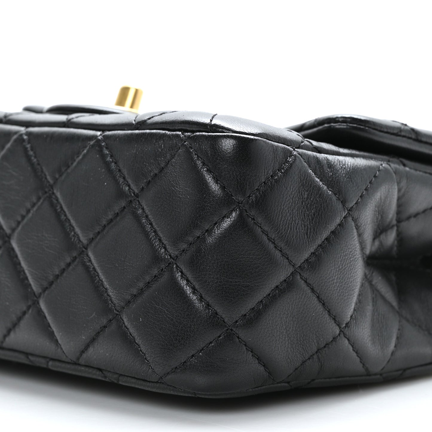 Lambskin Quilted Mini Pearl Crush Flap Black