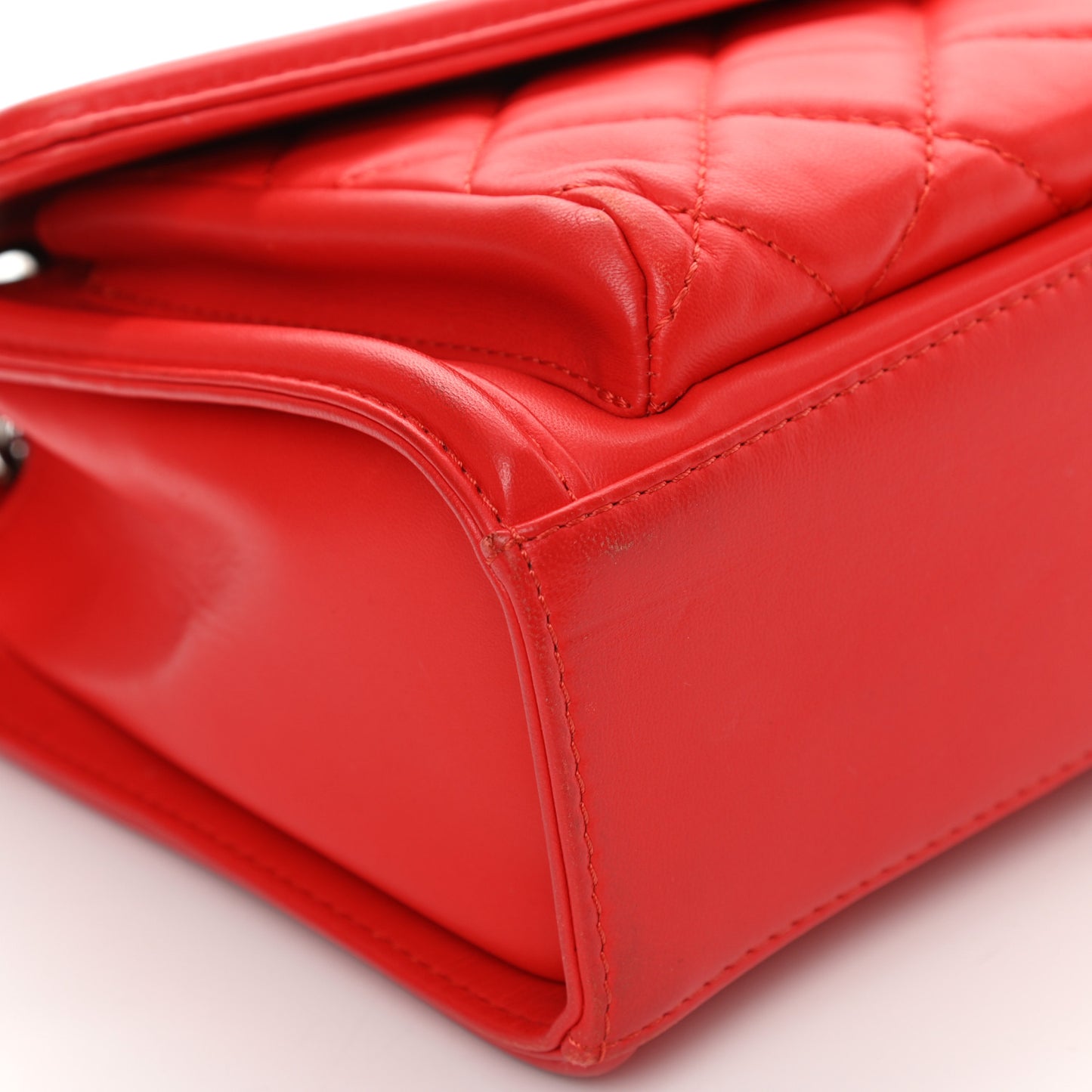 Lambskin Quilted Large Geometric Flap Red